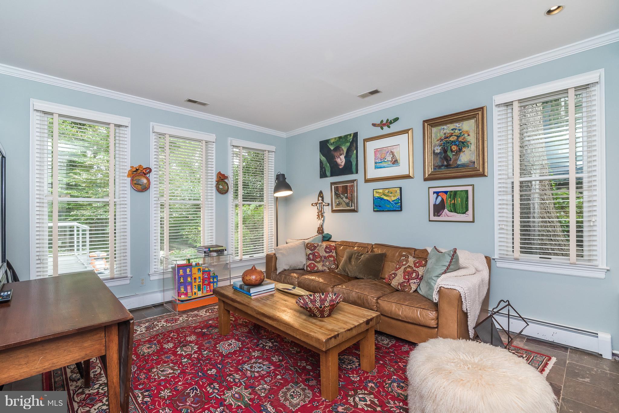 ROLAND PARK - Residential