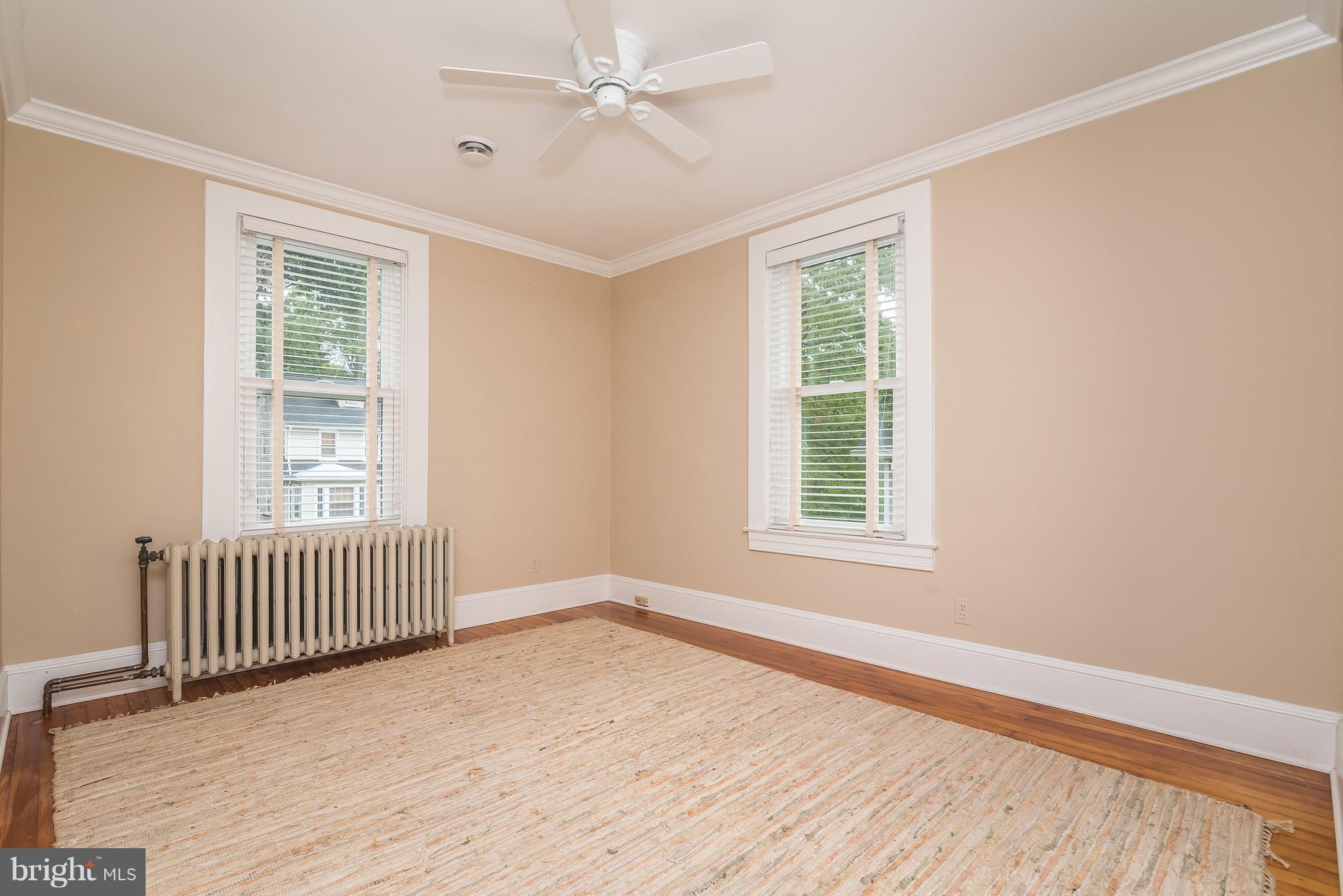 ROLAND PARK - Residential