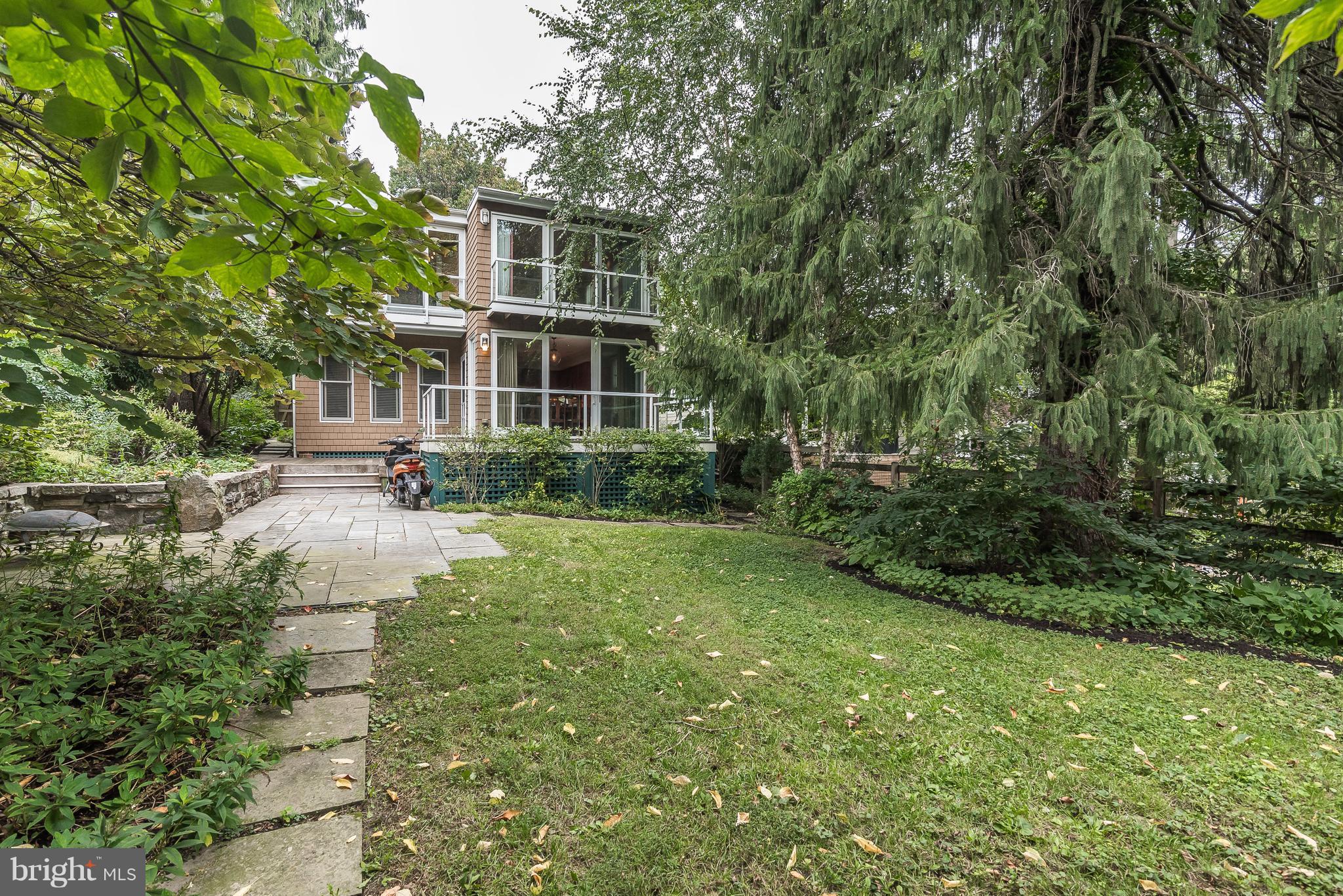 ROLAND PARK - Residential