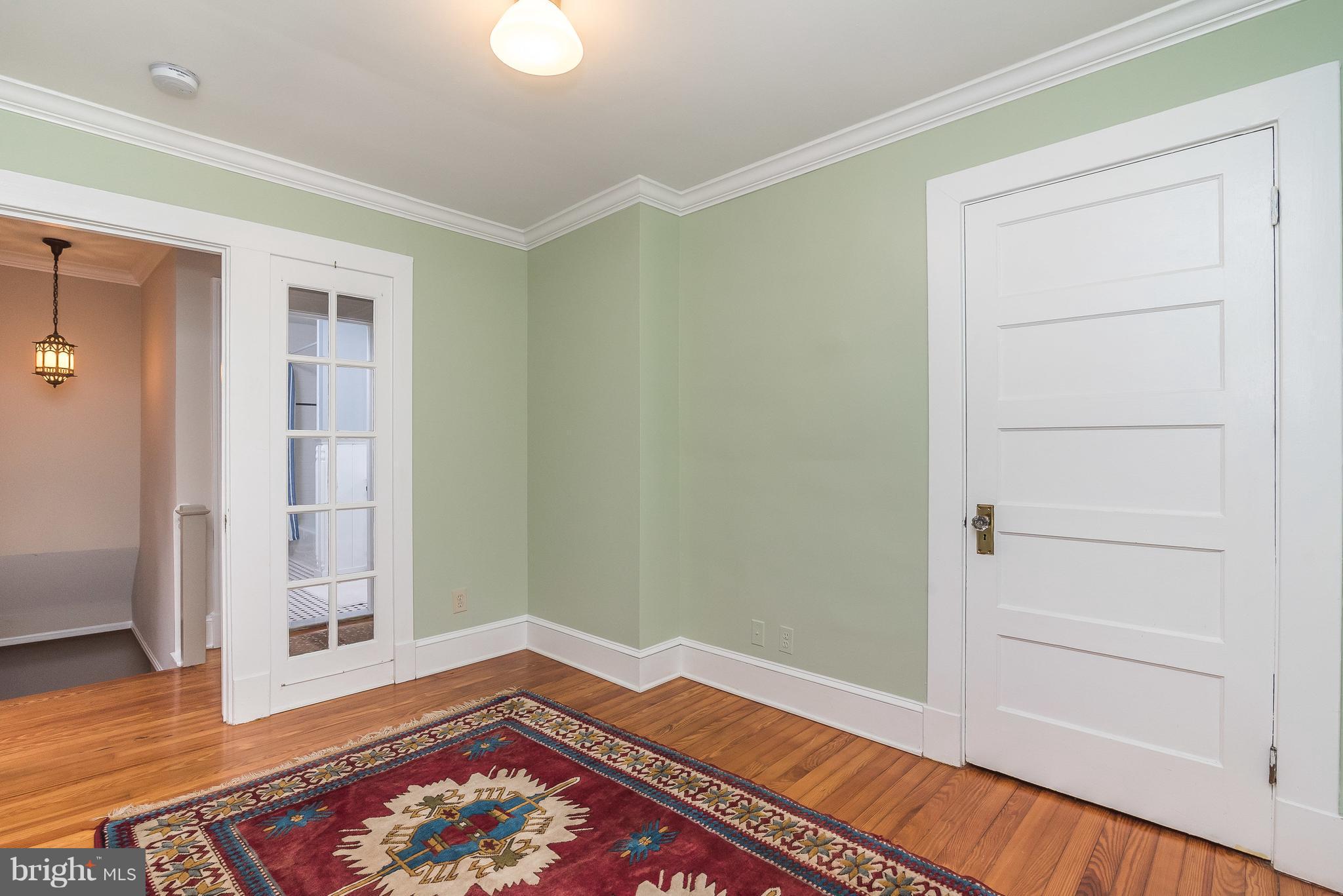 ROLAND PARK - Residential