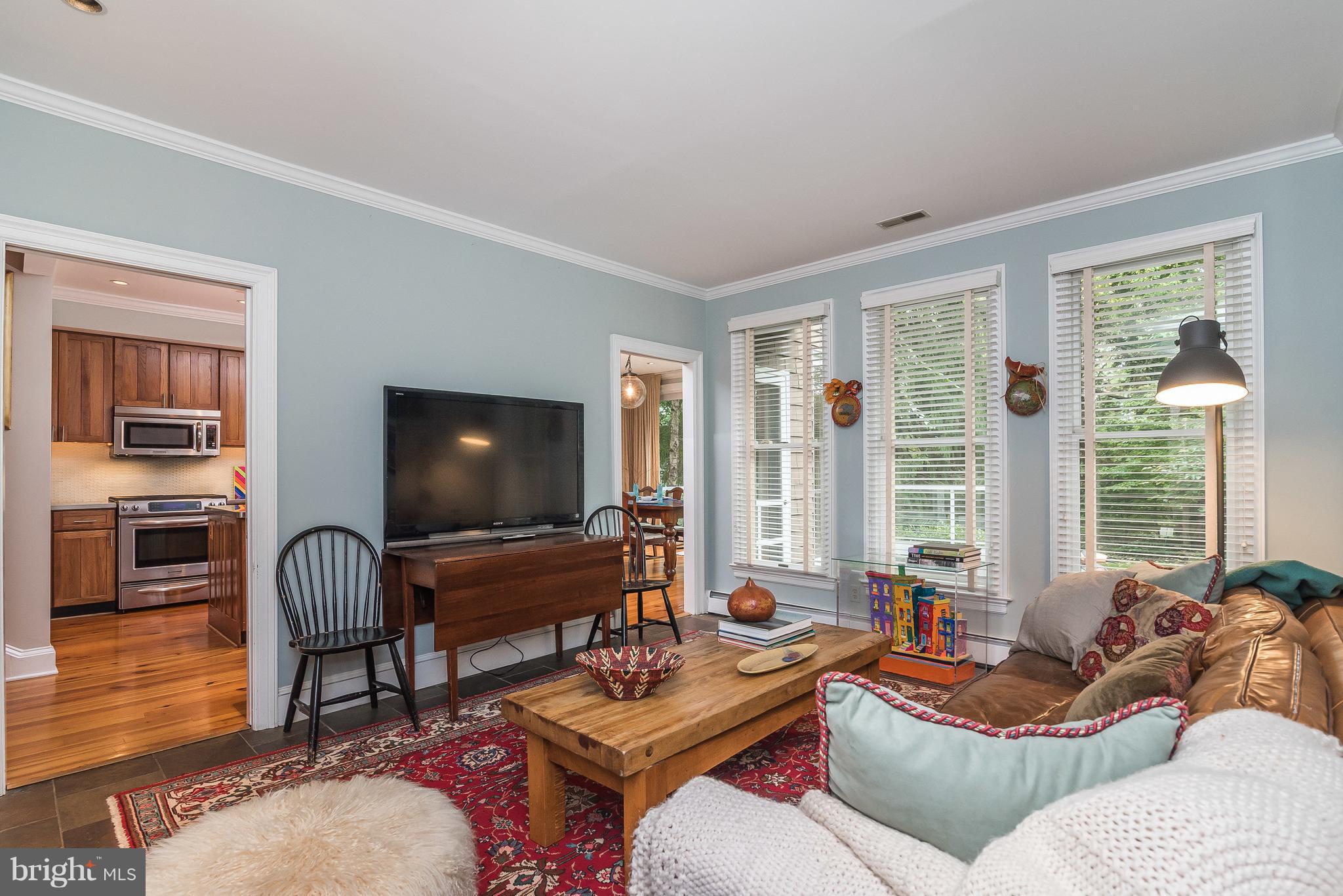 ROLAND PARK - Residential