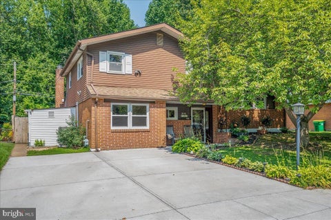 Homes For Sale - 2105 Westminster Drive<br/> WILMINGTON, DE 19810