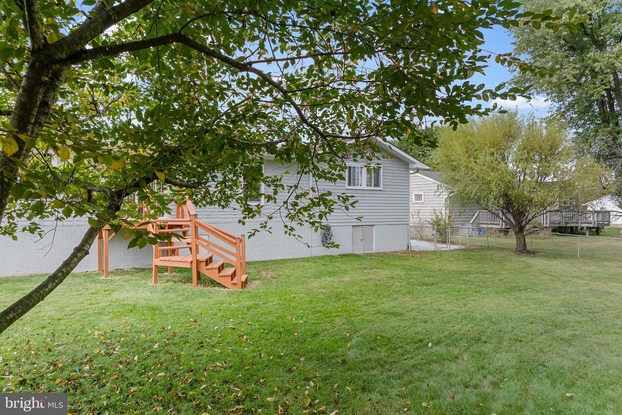 RANDALLWOOD - Residential