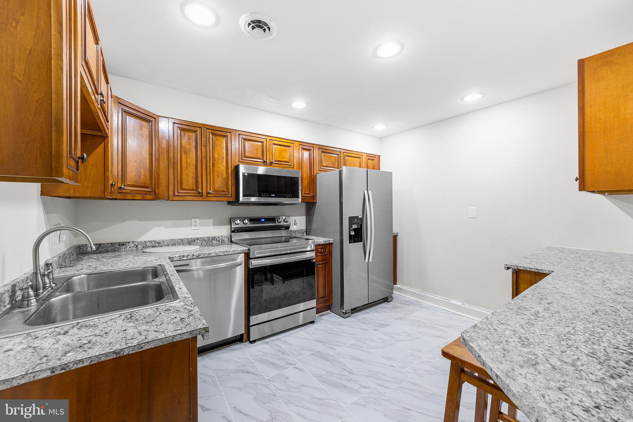 RANDALLWOOD - Residential