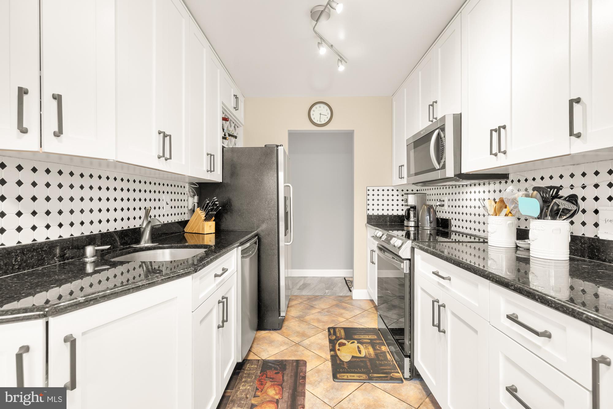 PARK TERRACE COND - Residential