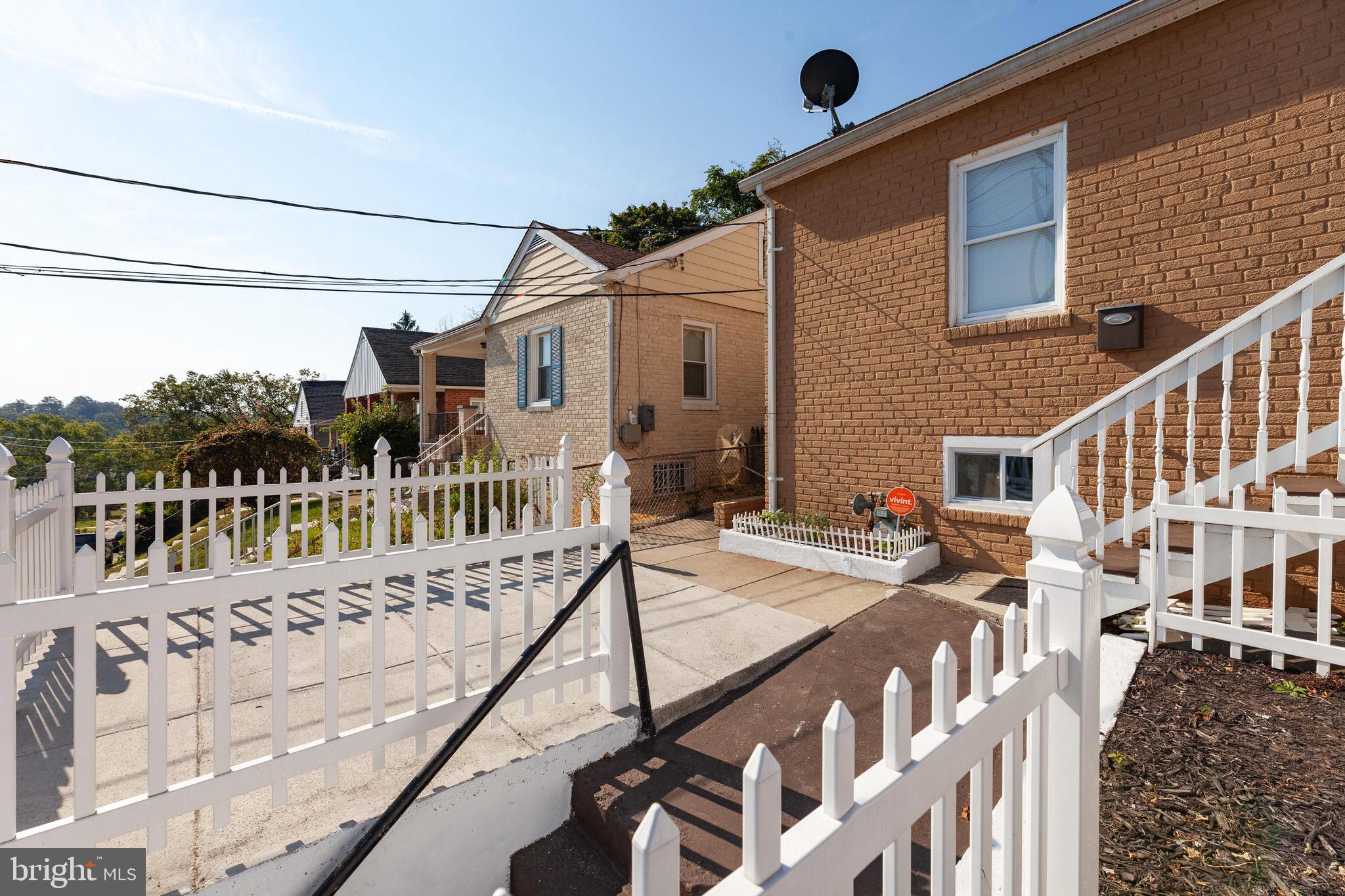 BRADBURY HEIGHTS - Residential