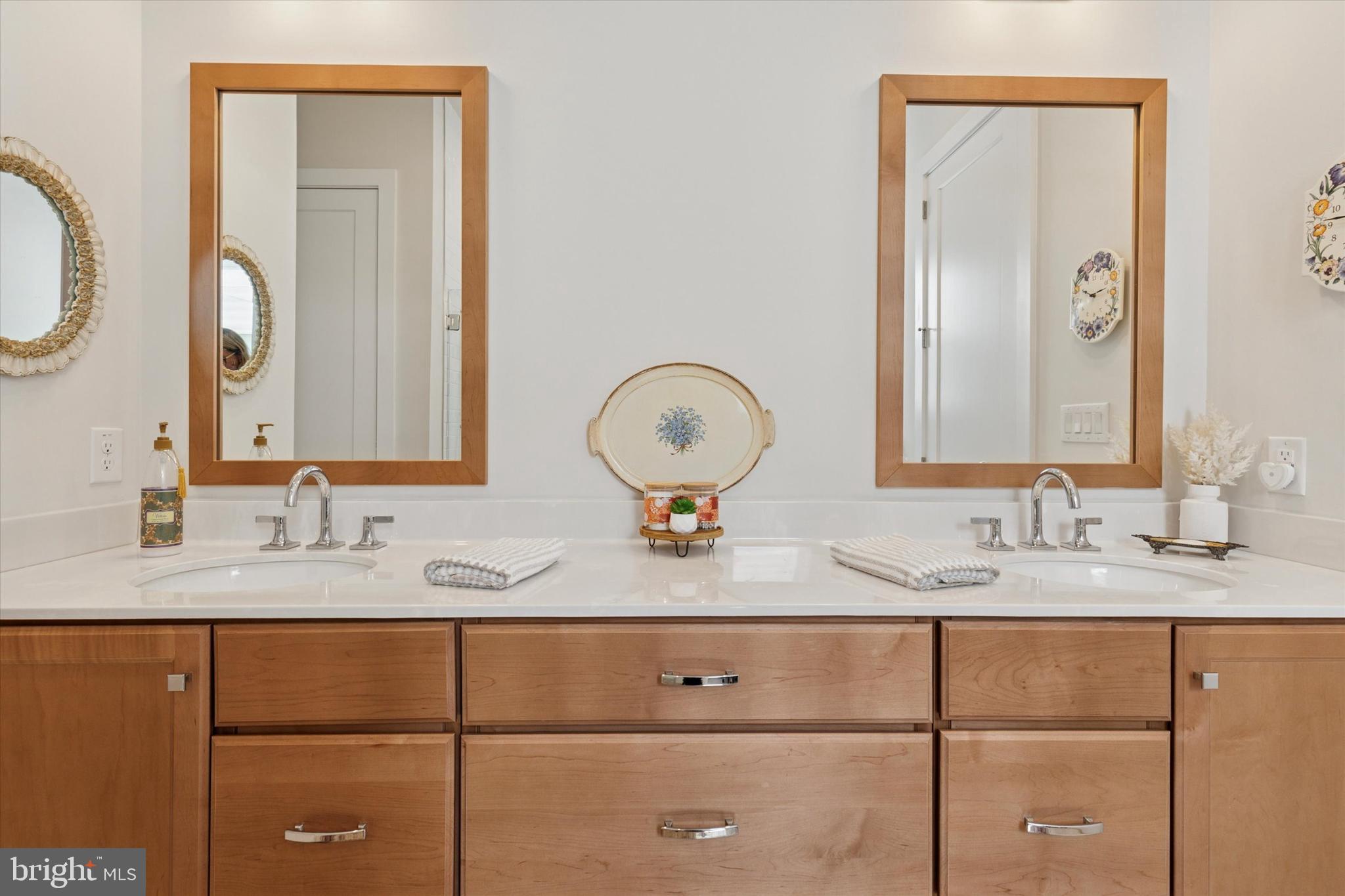 REGENCY AT WATERSIDE - Residential