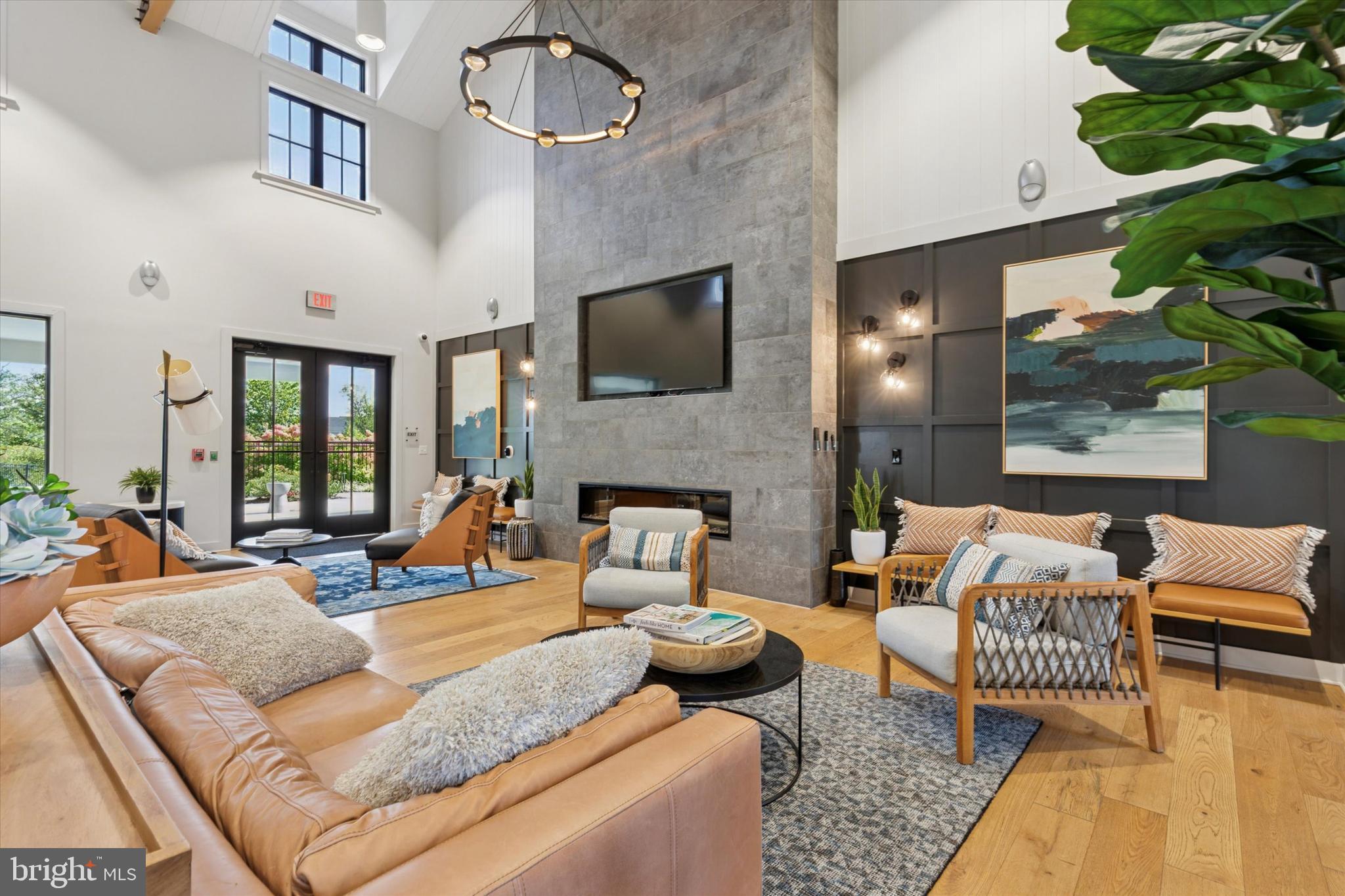 REGENCY AT WATERSIDE - Residential