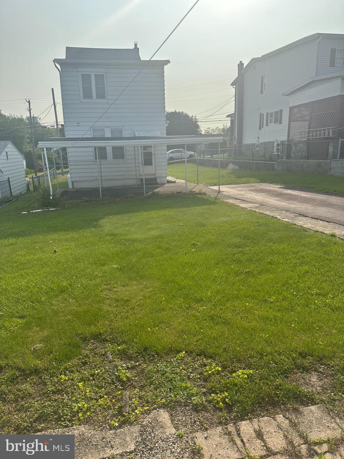 FRACKVILLE - Residential