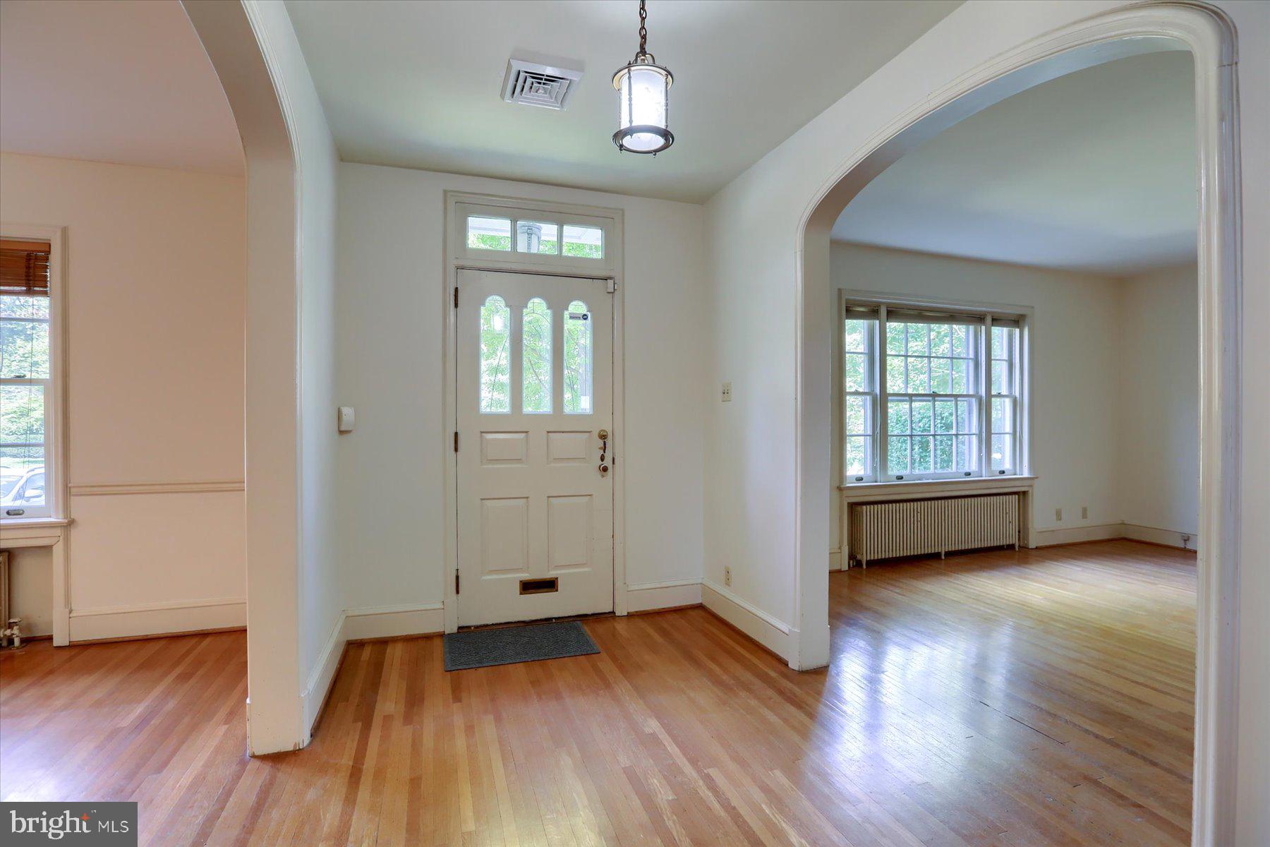 SCHOOL LANE HILLS - Residential