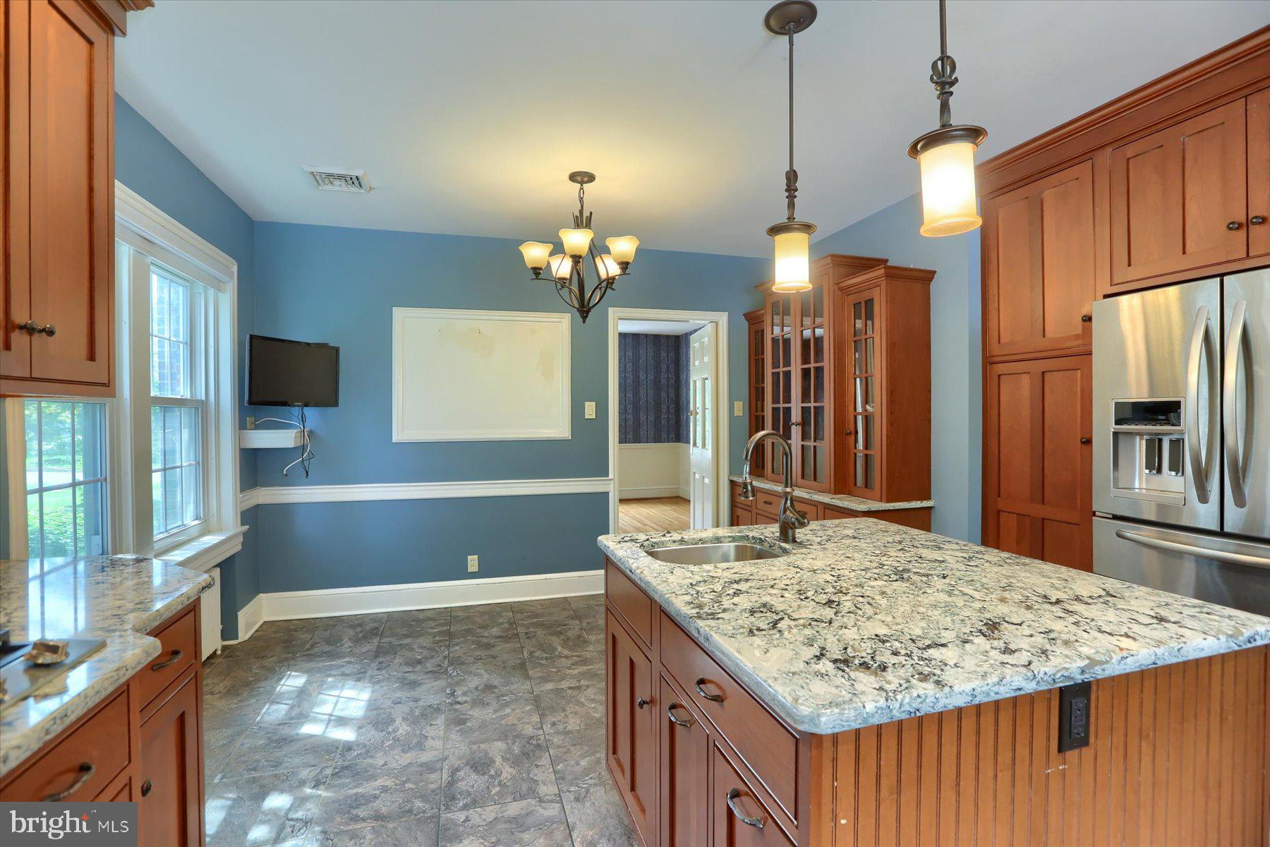 SCHOOL LANE HILLS - Residential