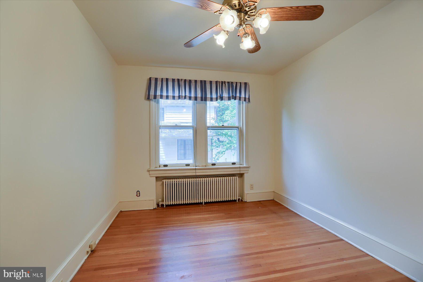 SCHOOL LANE HILLS - Residential