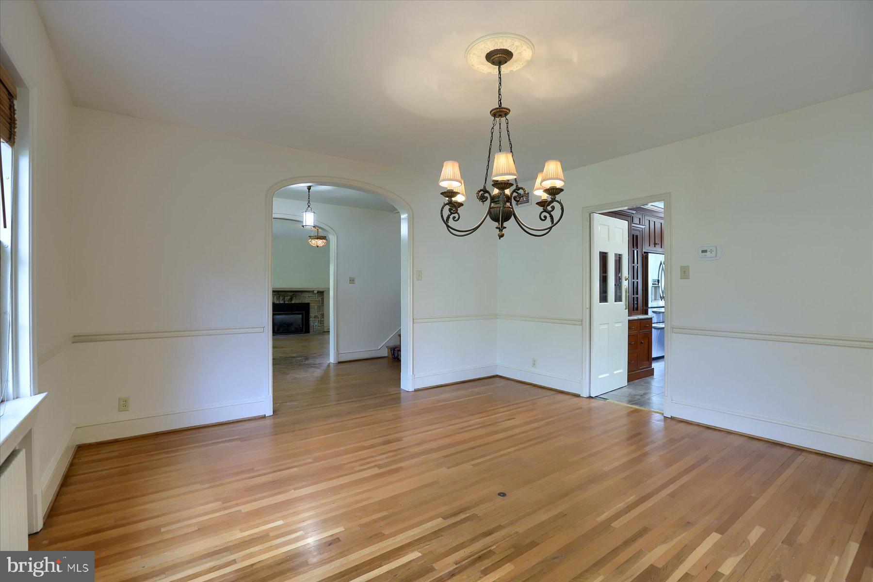 SCHOOL LANE HILLS - Residential