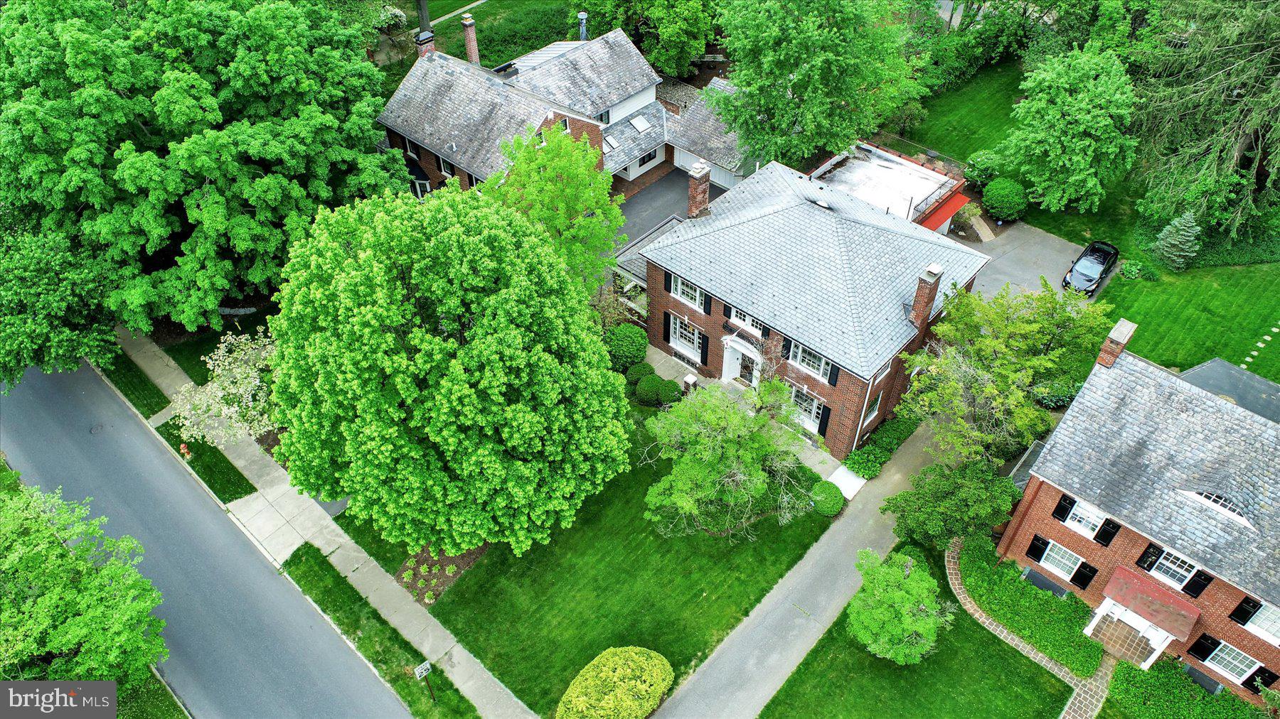 SCHOOL LANE HILLS - Residential