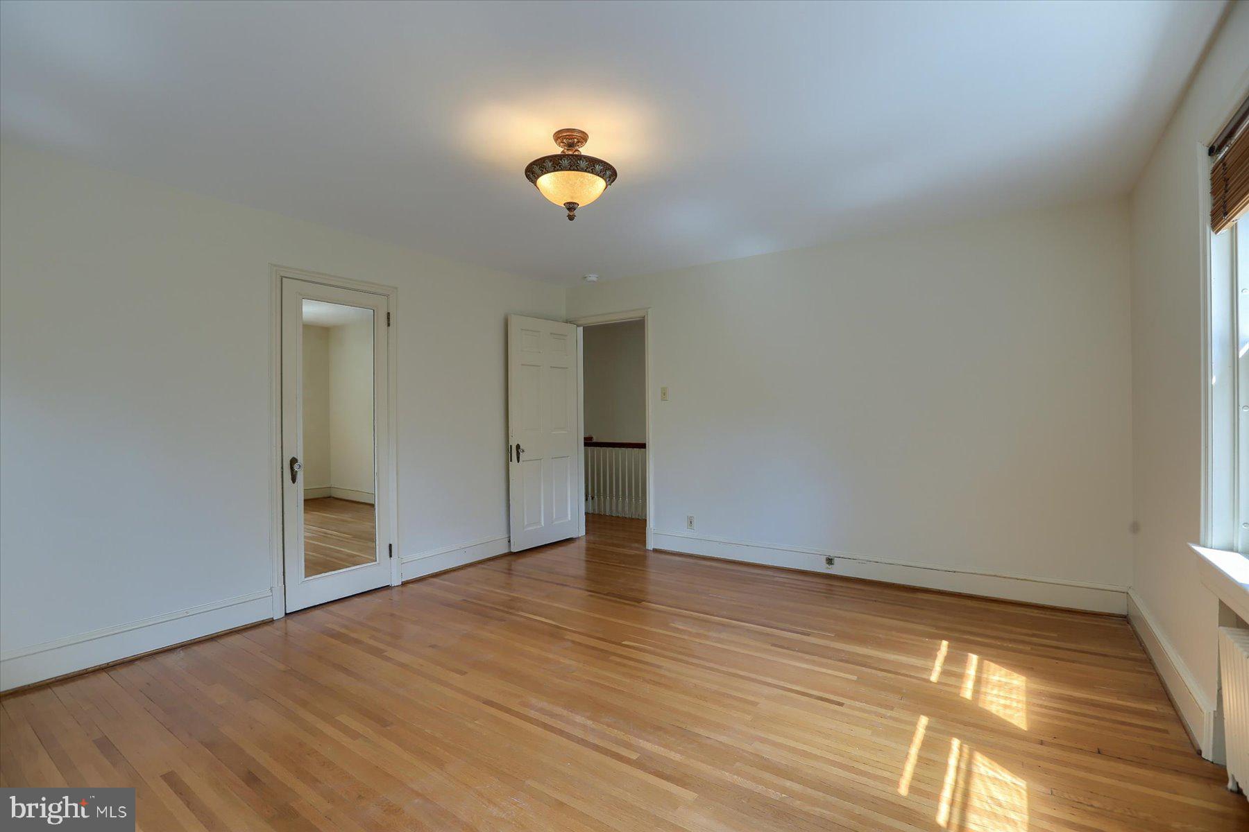 SCHOOL LANE HILLS - Residential