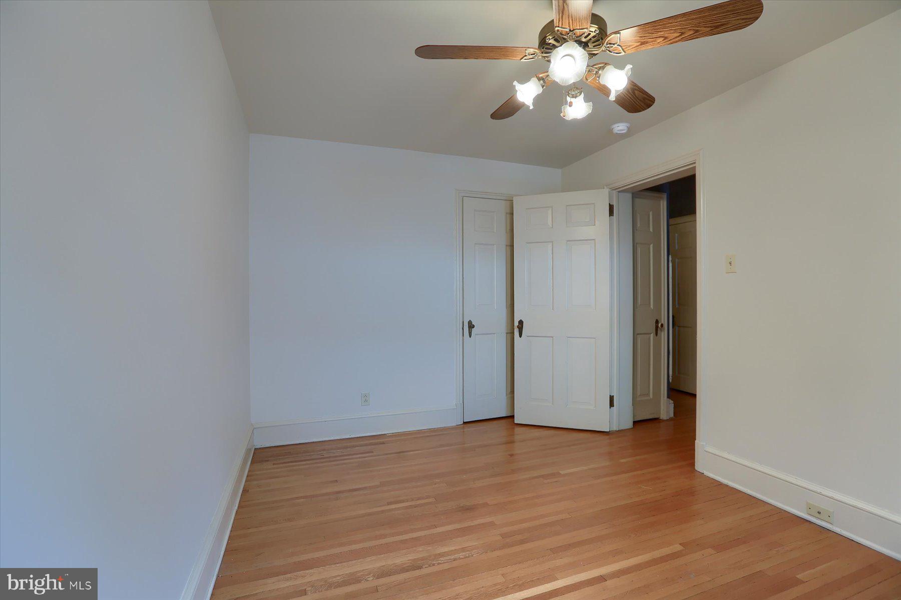 SCHOOL LANE HILLS - Residential