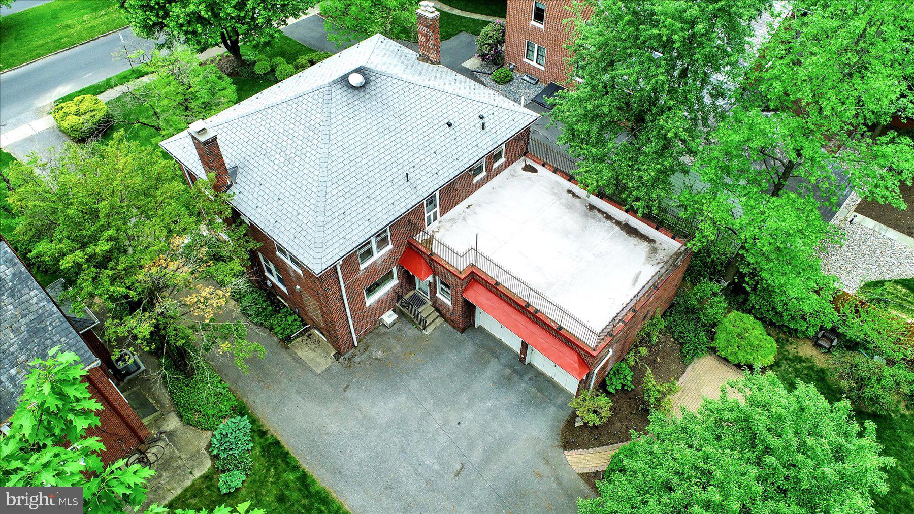 SCHOOL LANE HILLS - Residential