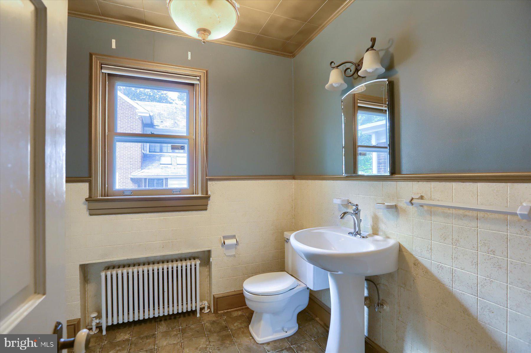 SCHOOL LANE HILLS - Residential