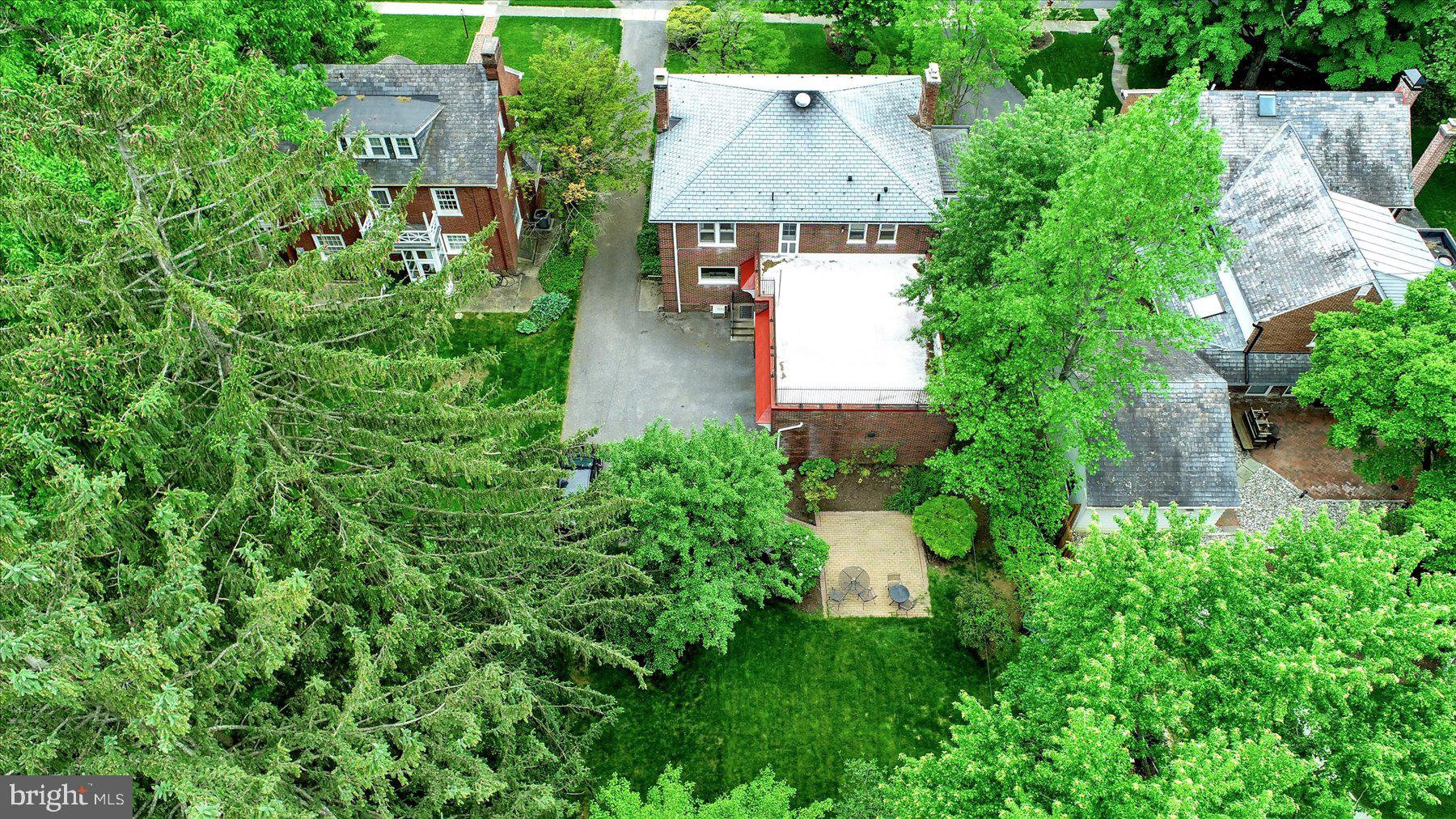 SCHOOL LANE HILLS - Residential