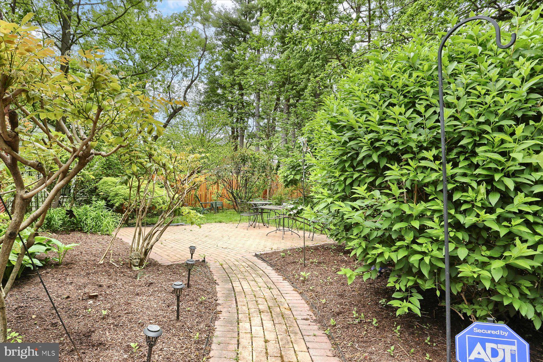 SCHOOL LANE HILLS - Residential