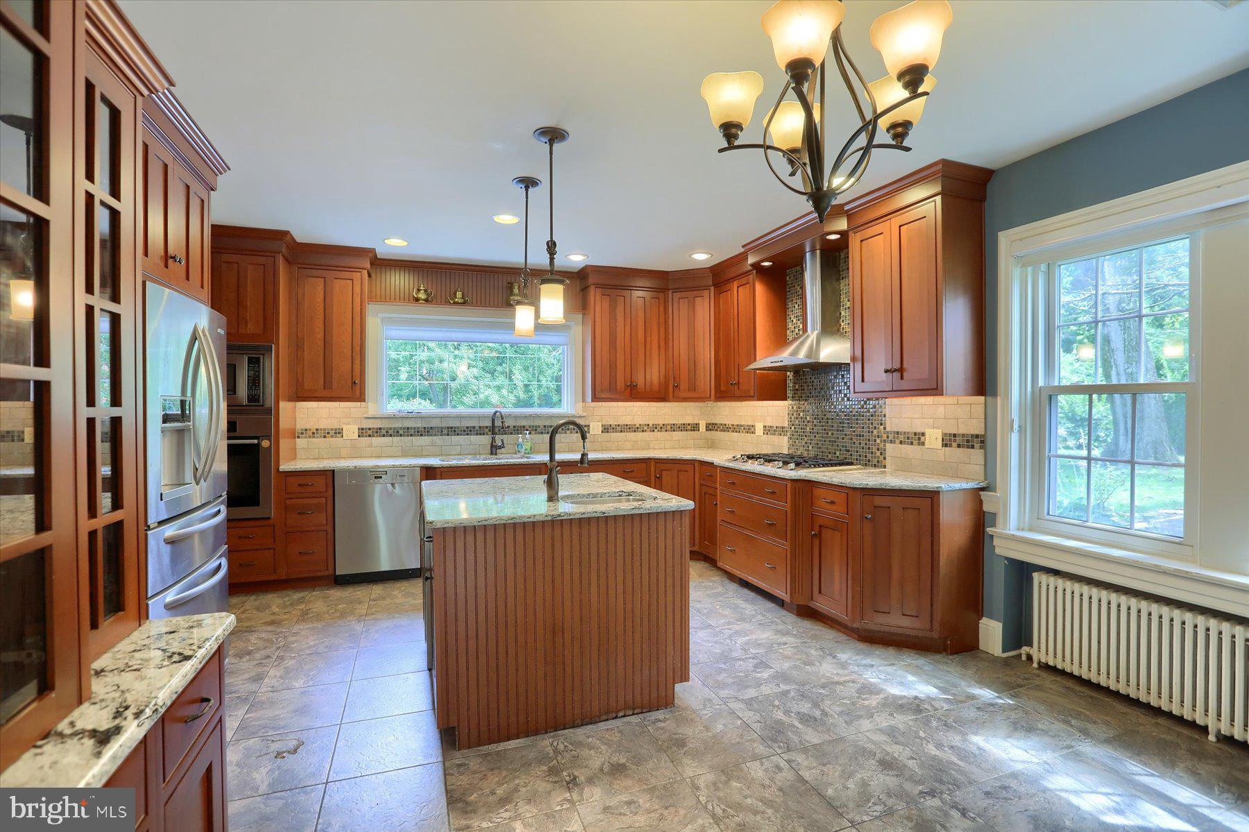 SCHOOL LANE HILLS - Residential