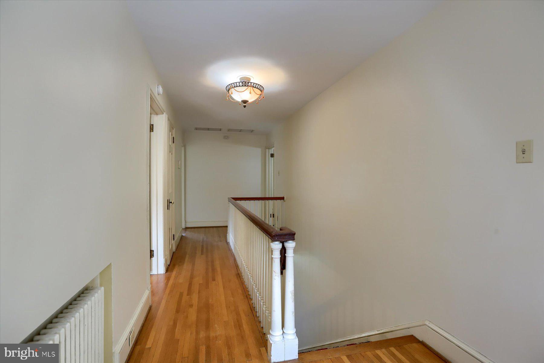 SCHOOL LANE HILLS - Residential