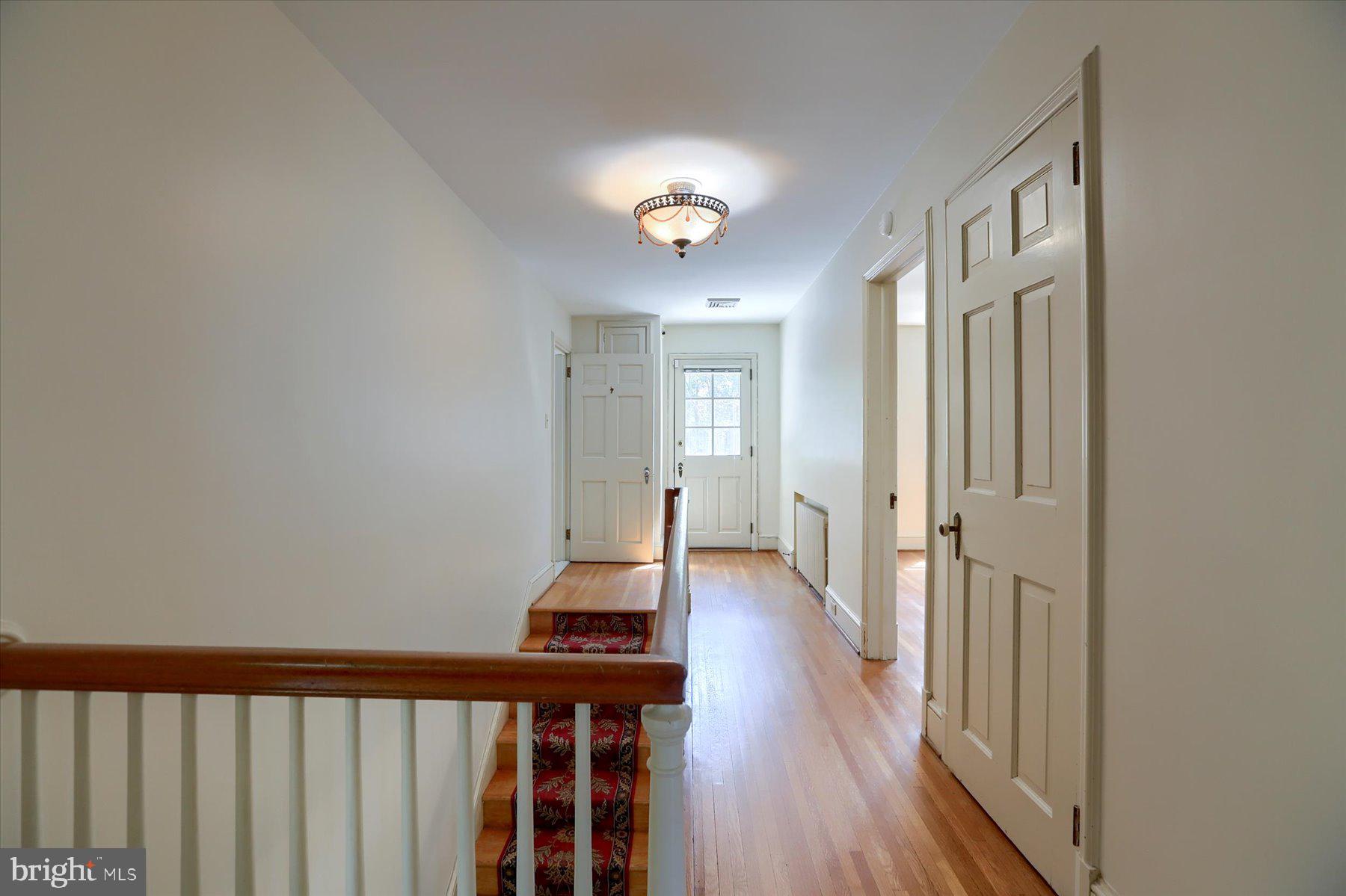 SCHOOL LANE HILLS - Residential