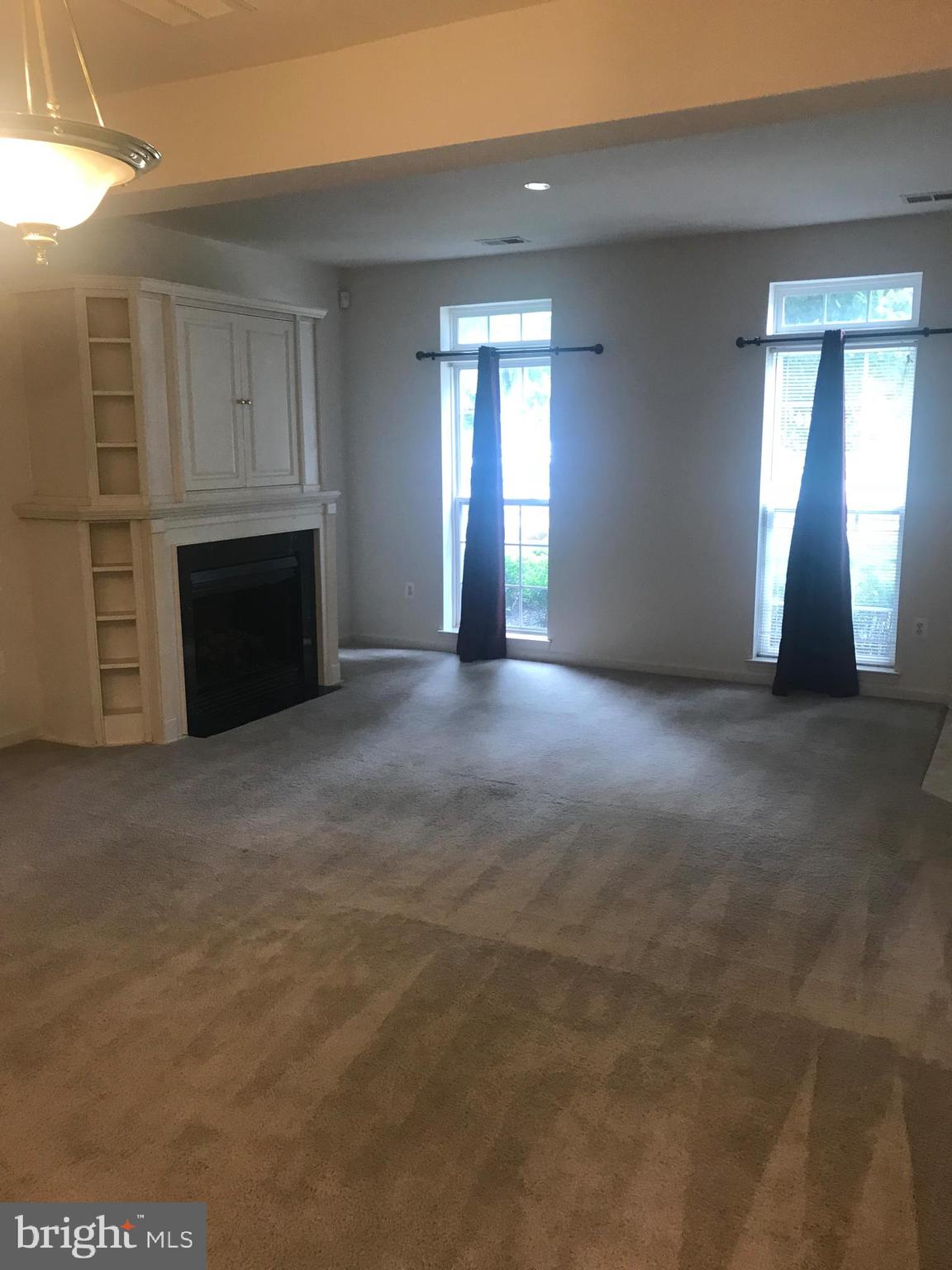 VILLAGES OF POTOMAC AT INDIAN HEAD - Residential Lease