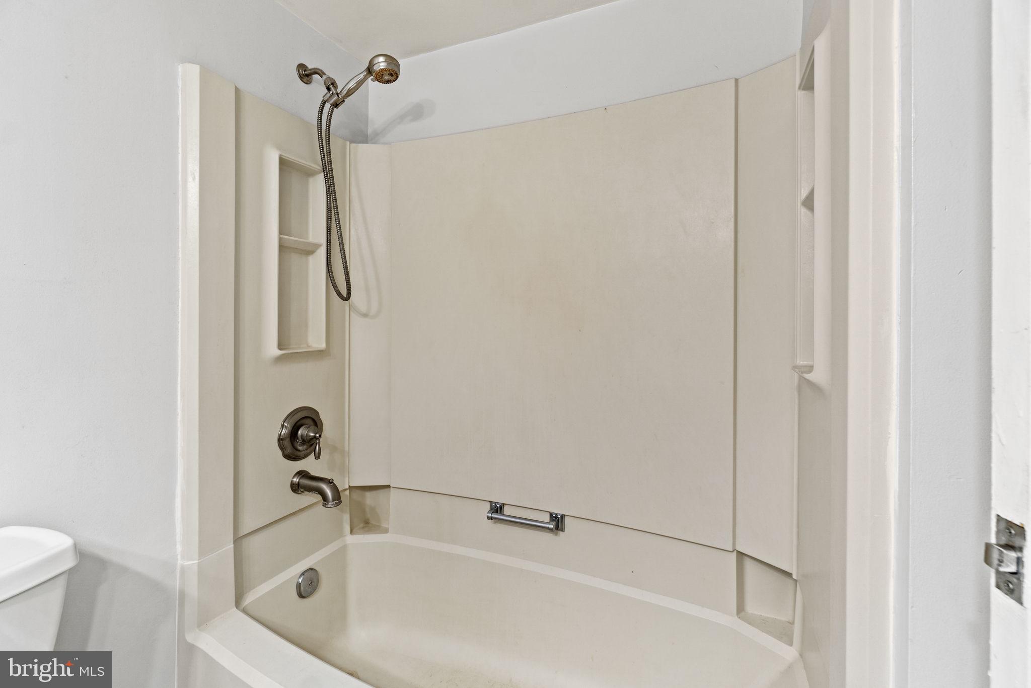 MILL CREEK SOUTH - Residential