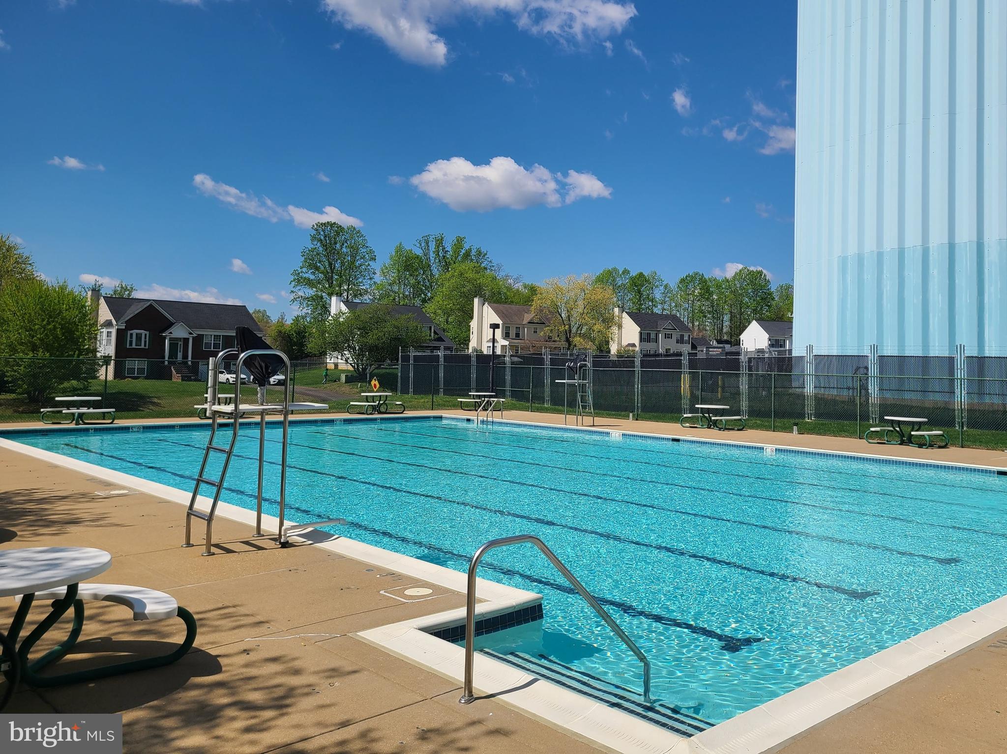 STONE RIVER - Residential Lease