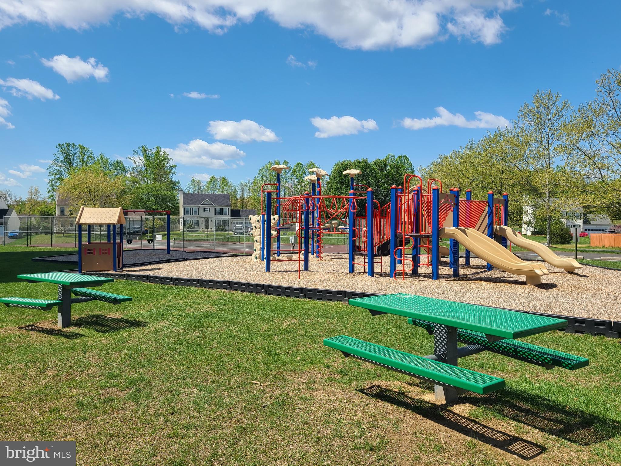 STONE RIVER - Residential Lease