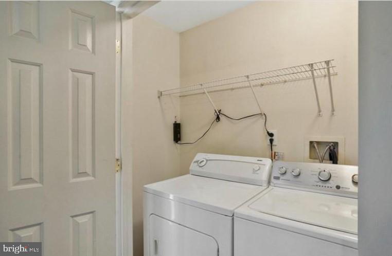 STONE RIVER - Residential Lease