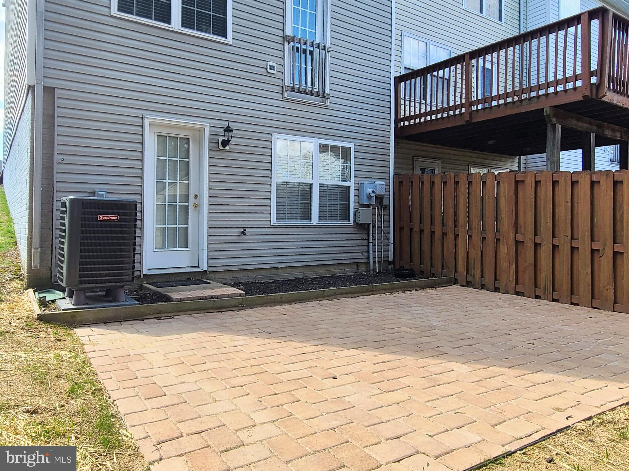 STONE RIVER - Residential Lease