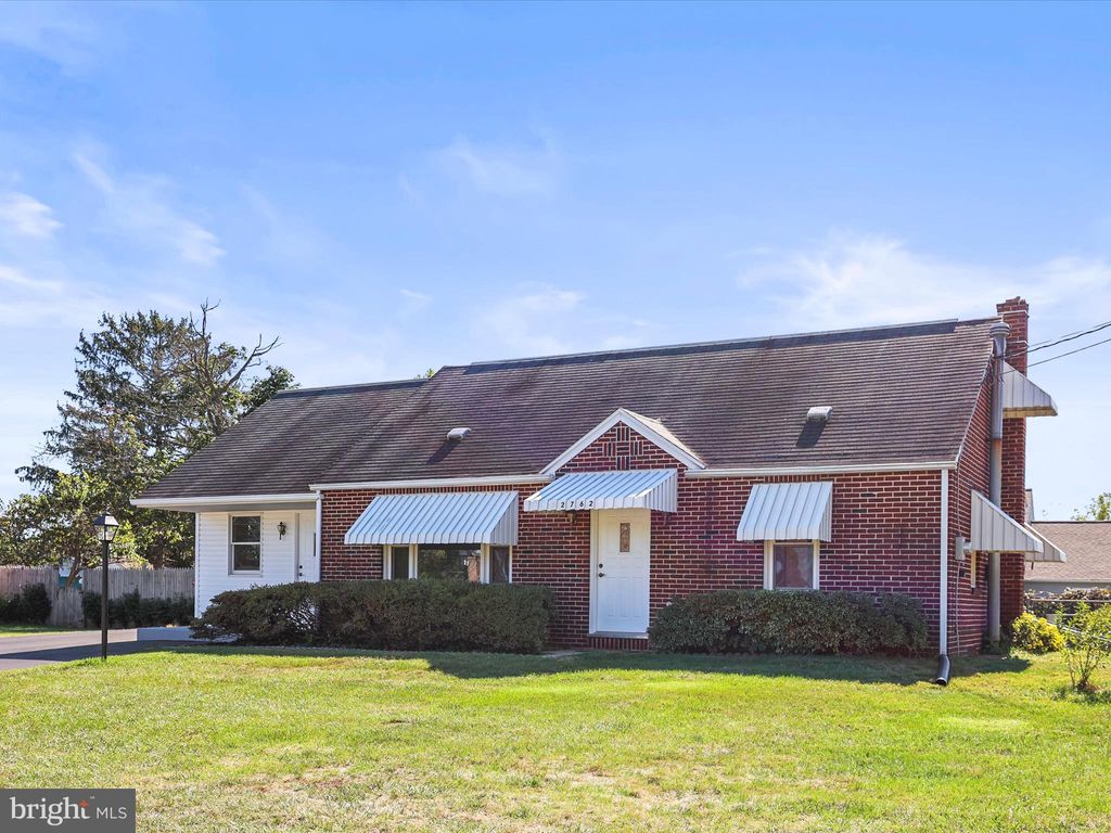 Photo of 2762 Sunset Lane, YORK, PA 17408 (MLS # PAYK2090722)