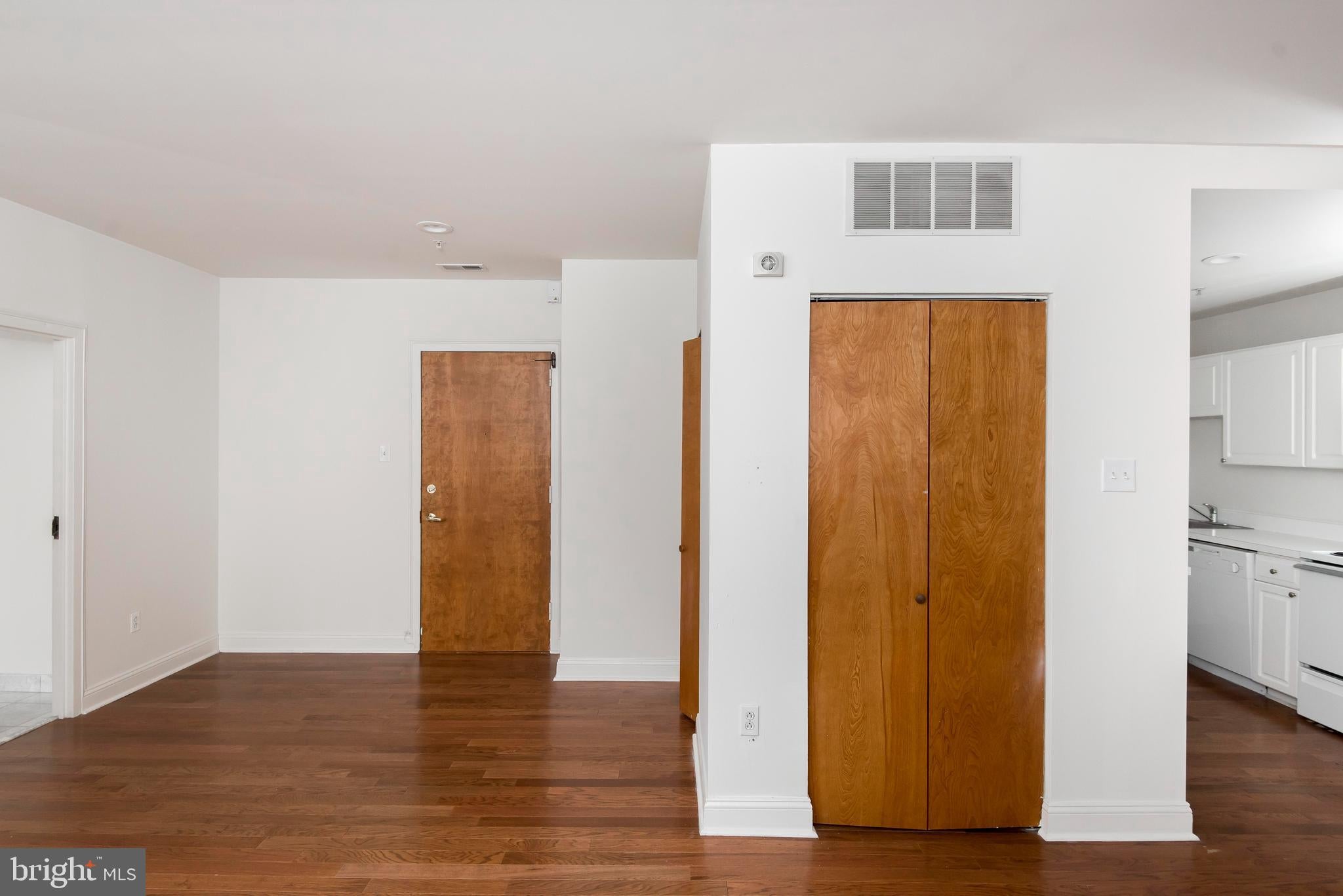 220-1 S 16TH STREET 601
