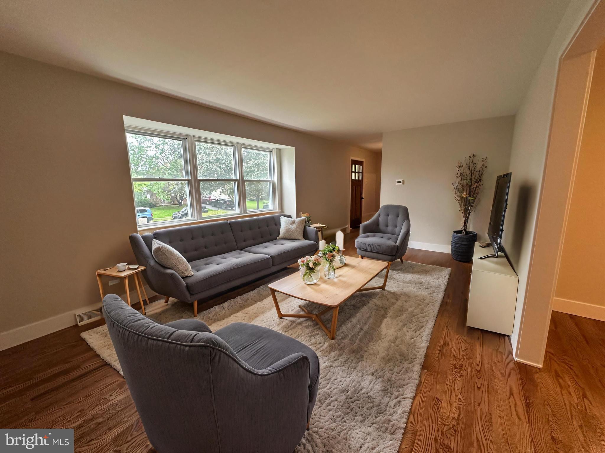 NAAMANS WOODS - Residential