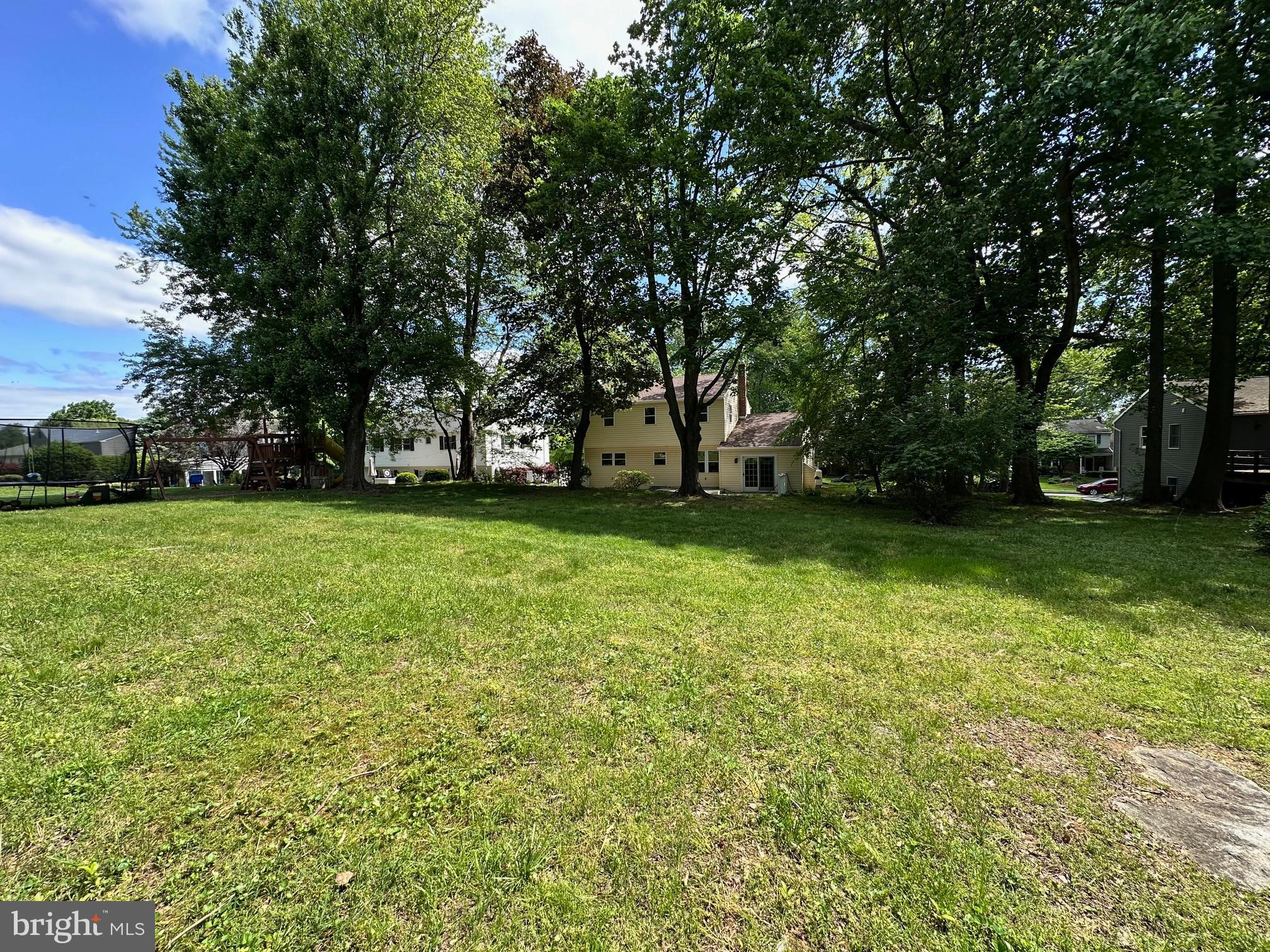 NAAMANS WOODS - Residential