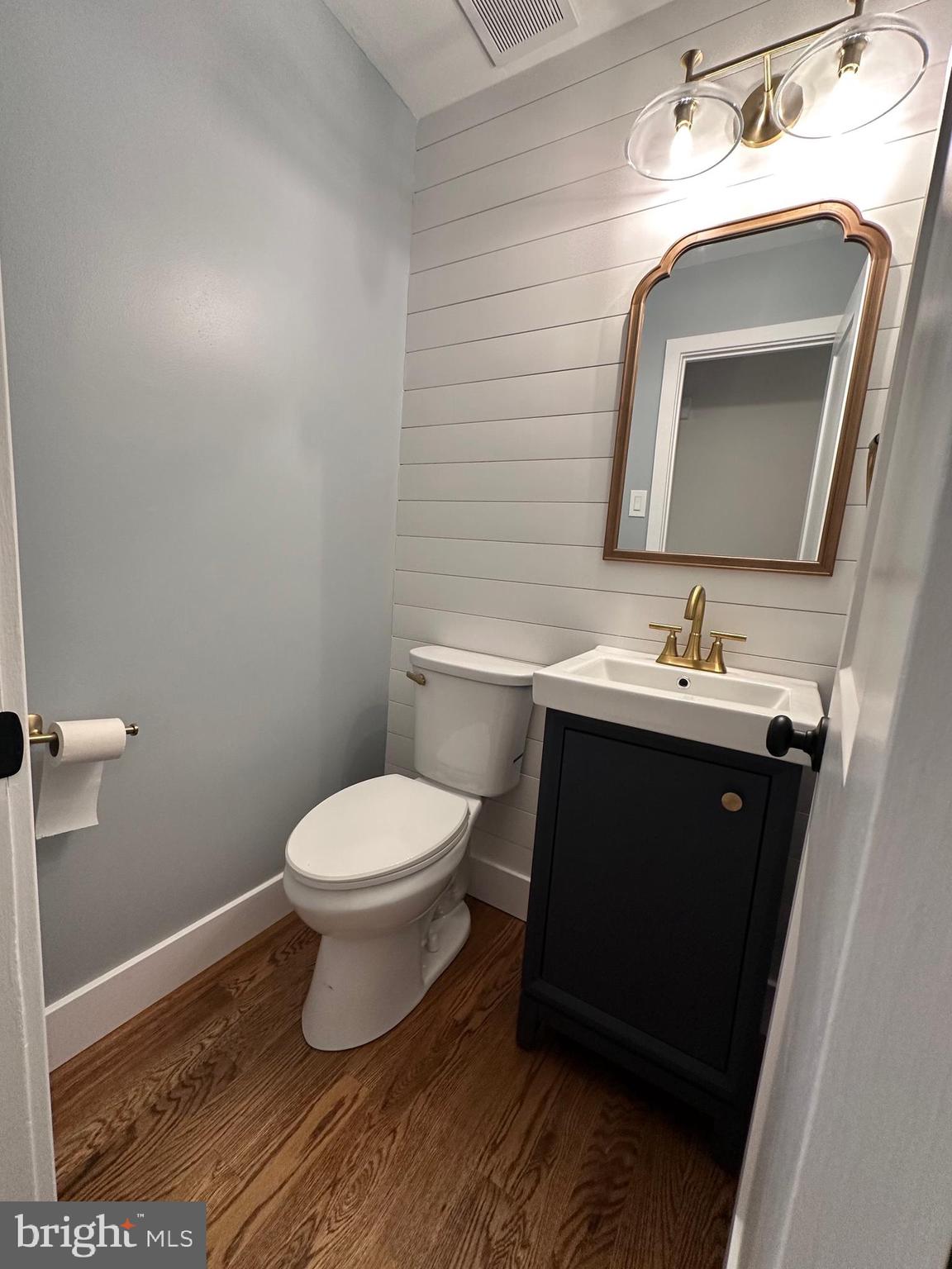 NAAMANS WOODS - Residential