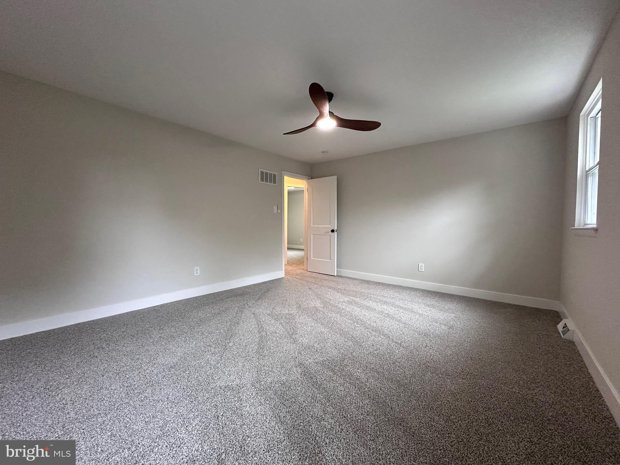 NAAMANS WOODS - Residential