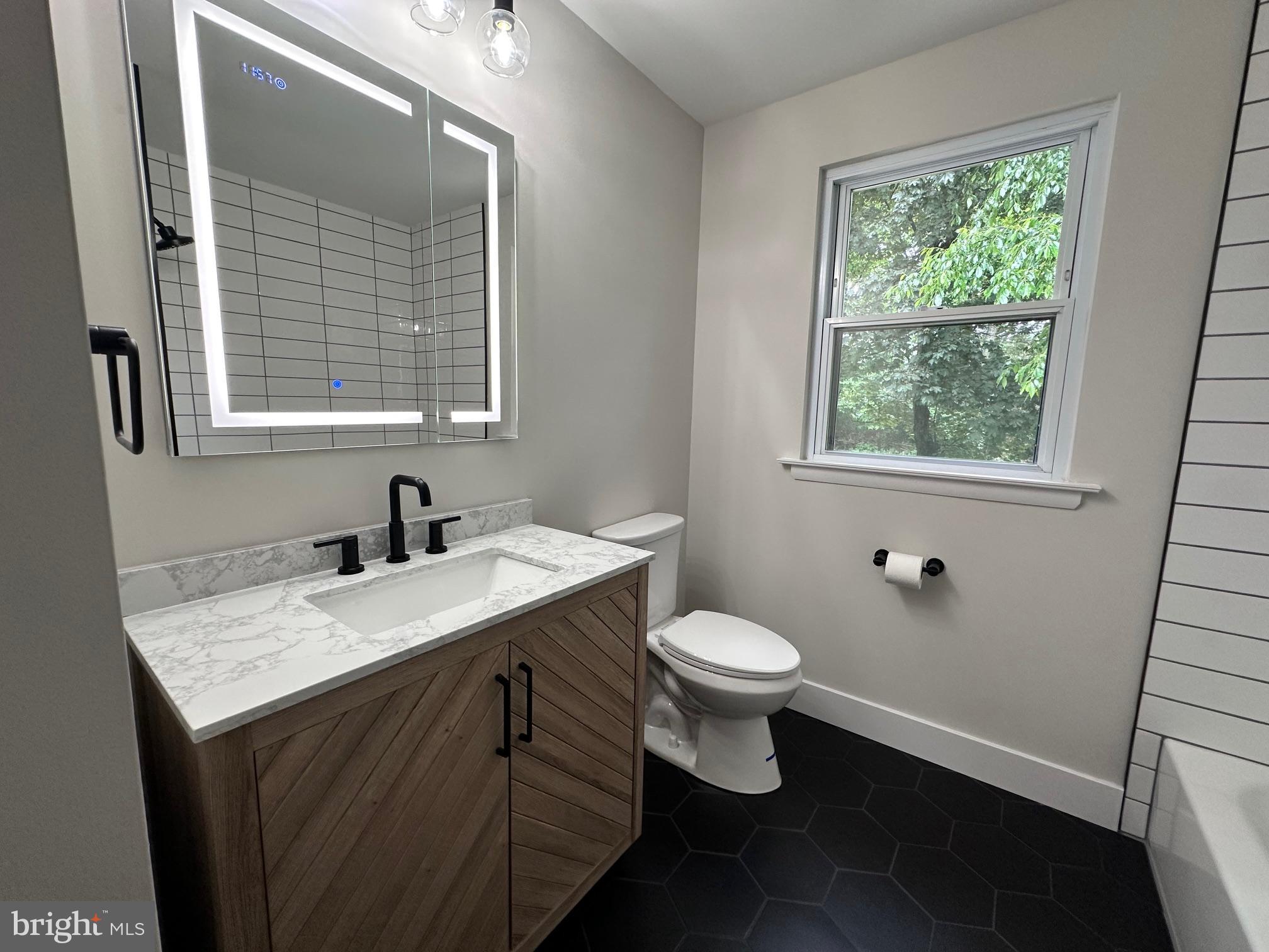 NAAMANS WOODS - Residential