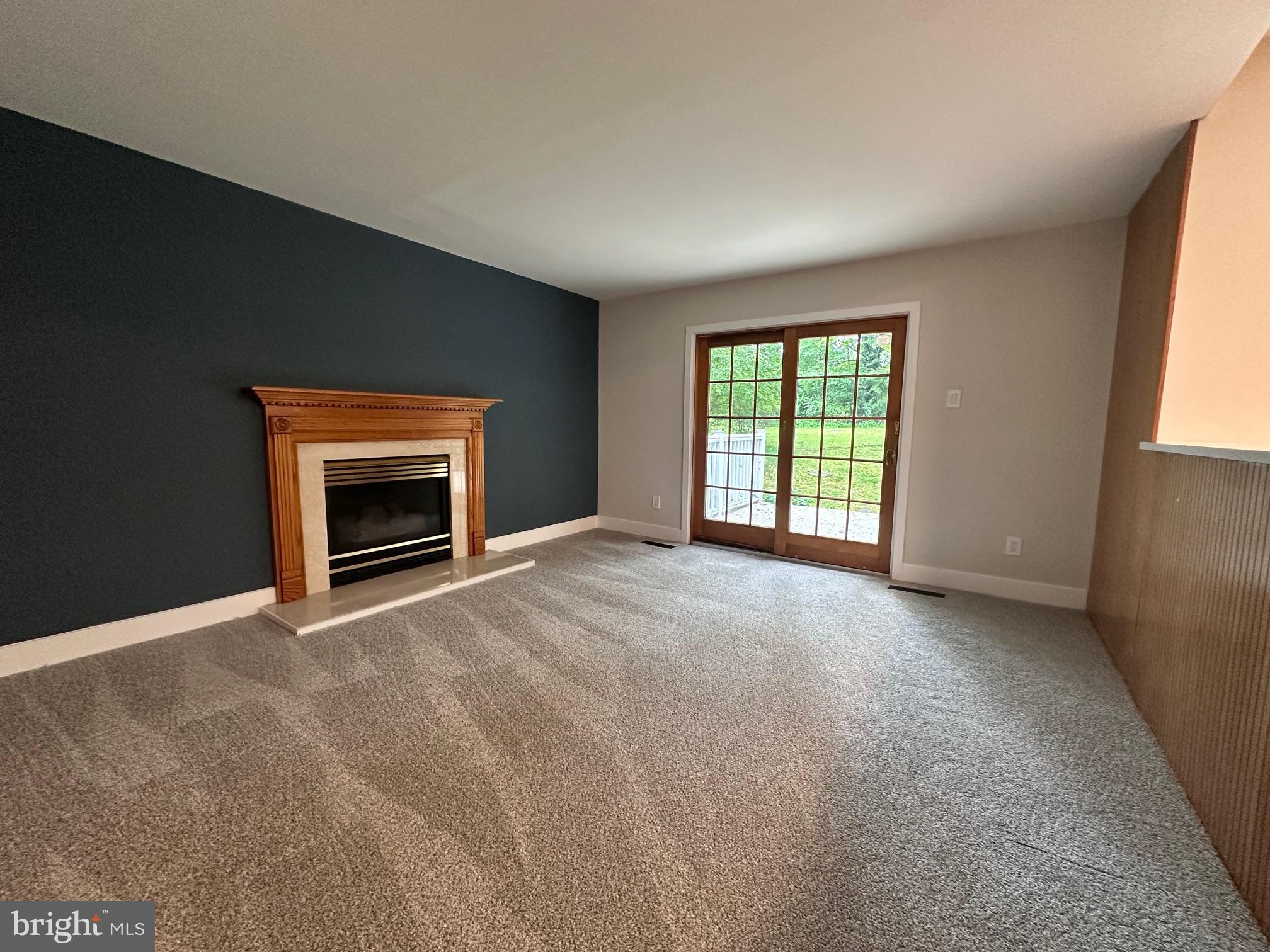 NAAMANS WOODS - Residential