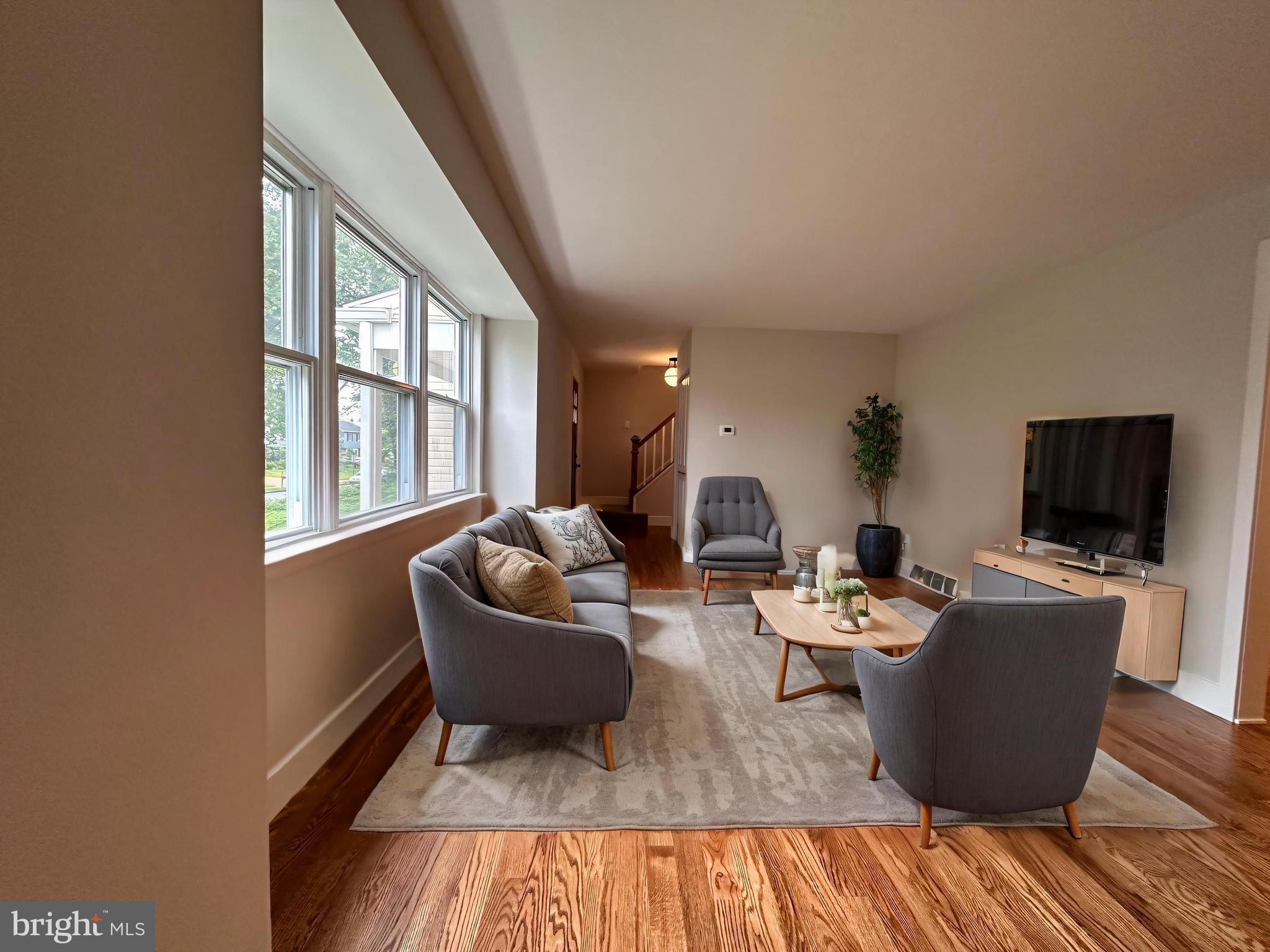 NAAMANS WOODS - Residential