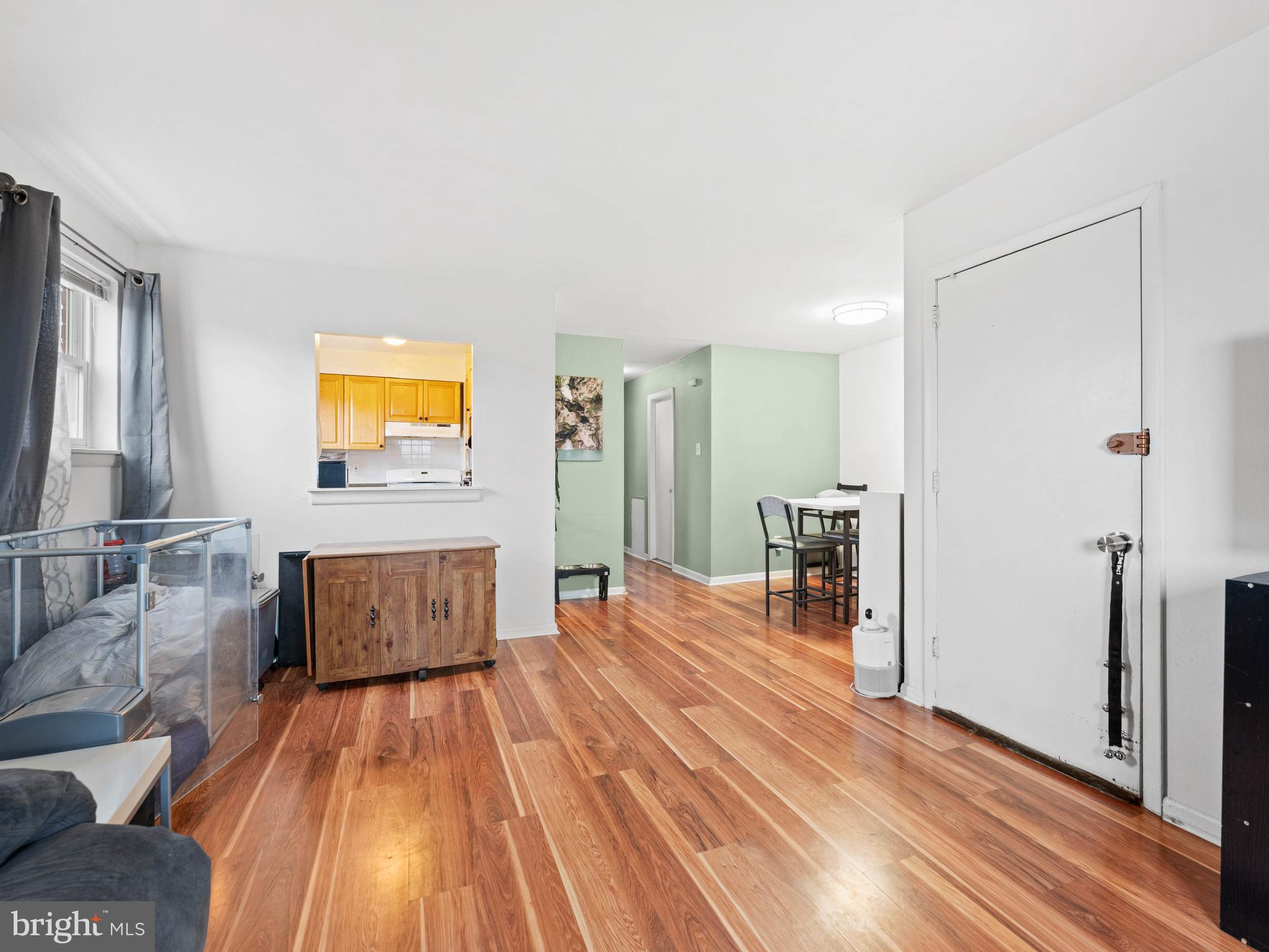 ACADEMY GARDENS - Residential Income