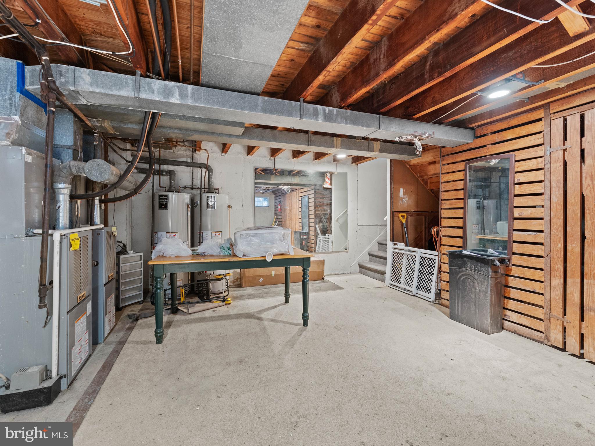 ACADEMY GARDENS - Residential Income