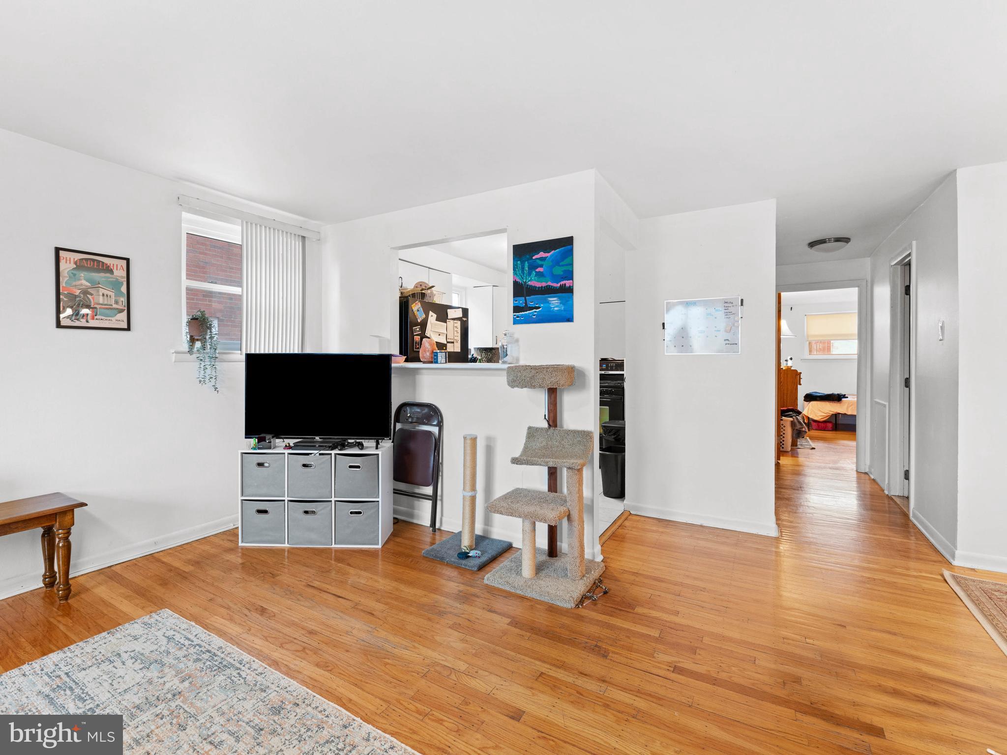 ACADEMY GARDENS - Residential Income