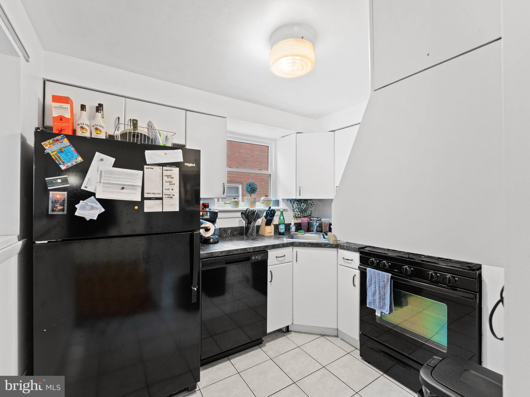 ACADEMY GARDENS - Residential Income