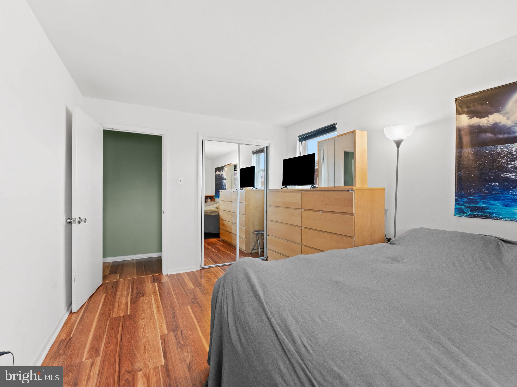 ACADEMY GARDENS - Residential Income