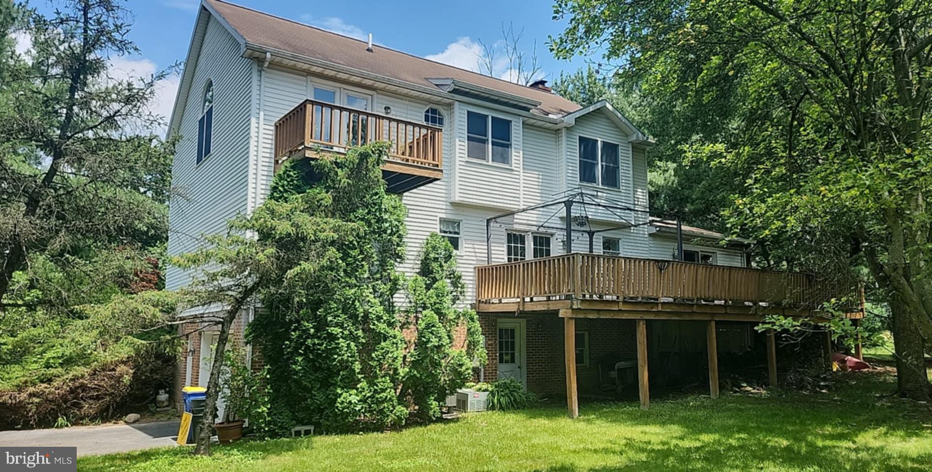 13 PARKSIDE DRIVE