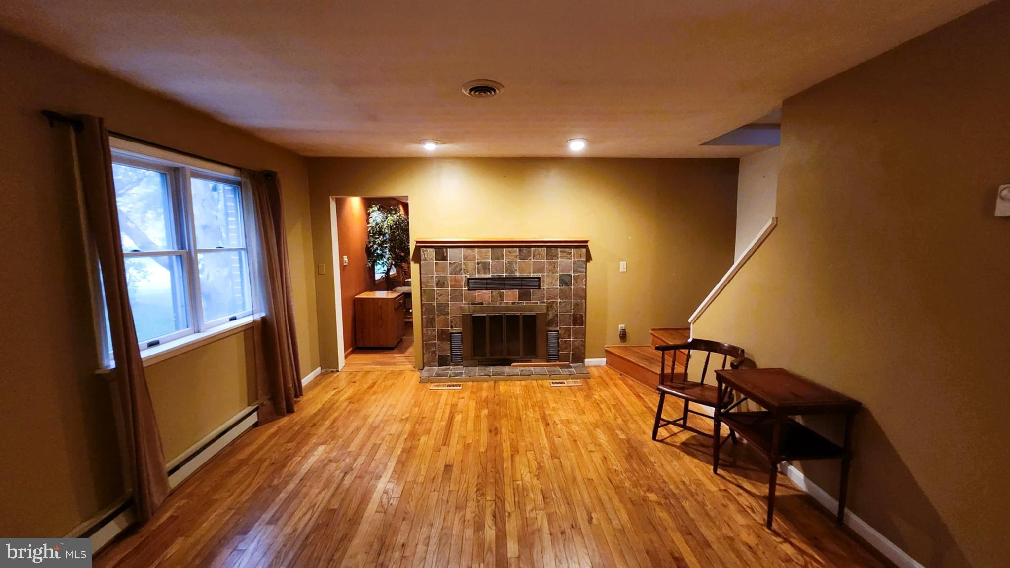 13 PARKSIDE DRIVE