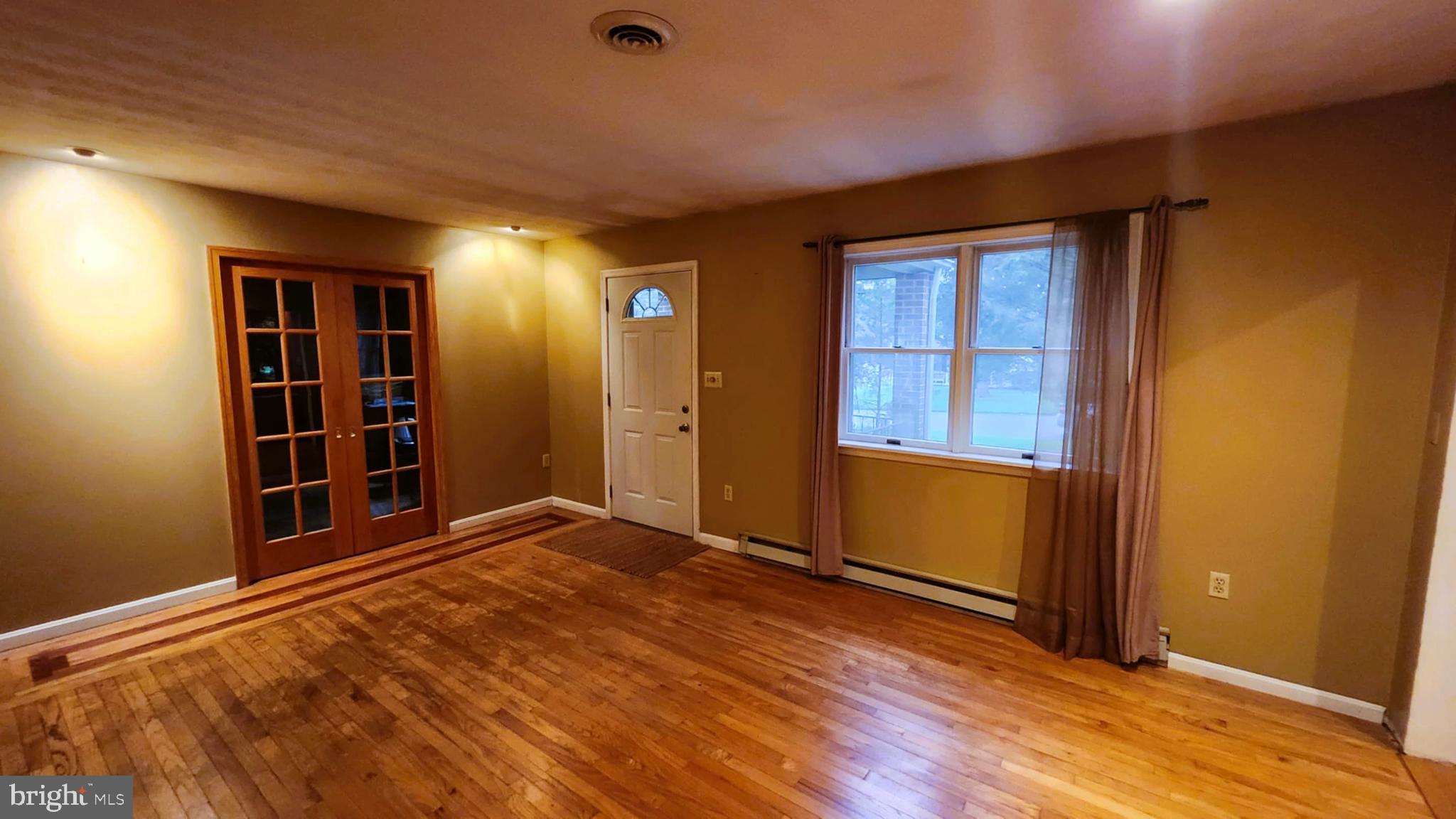 13 PARKSIDE DRIVE